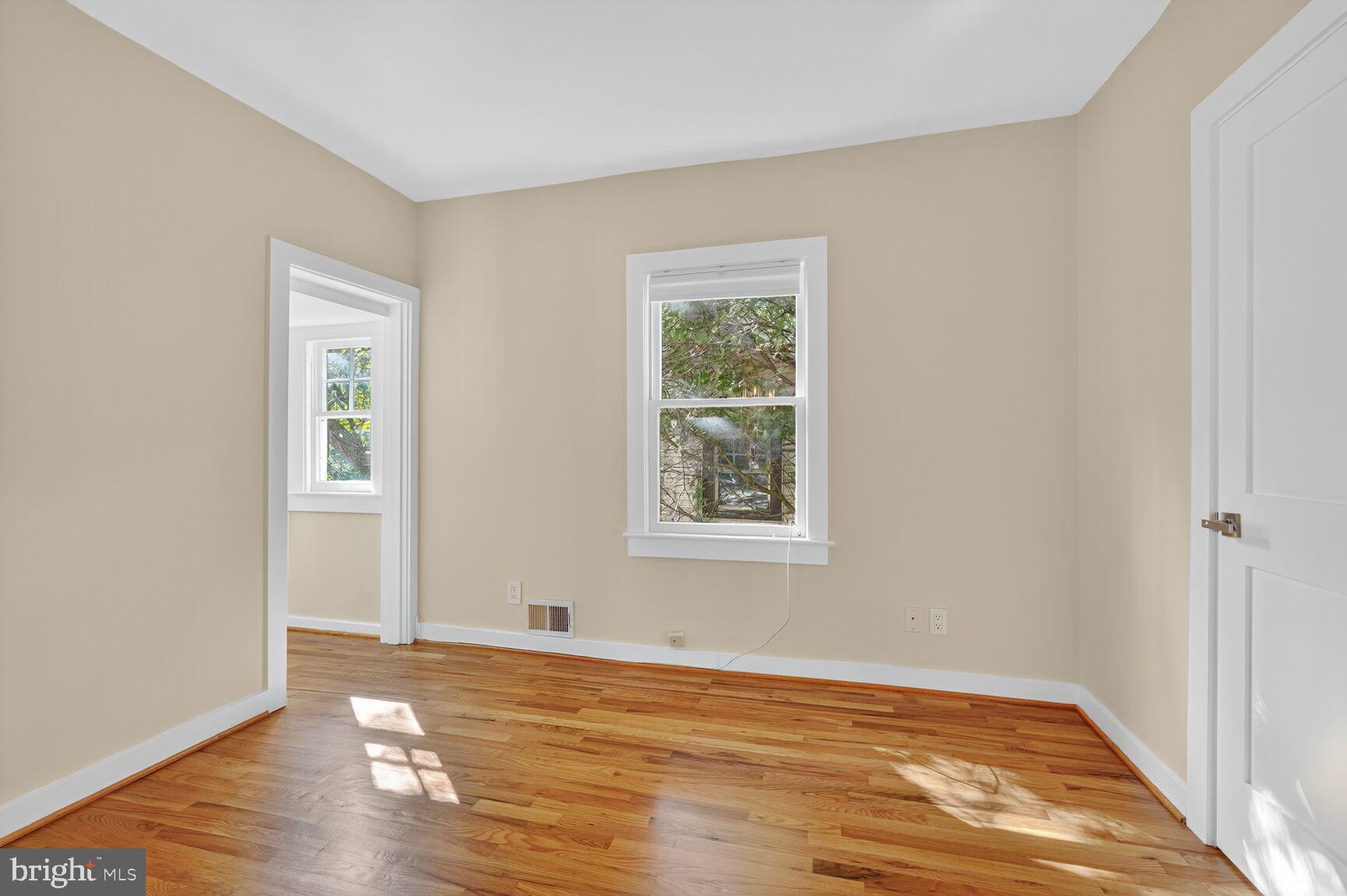 MAYWOOD - Residential Lease