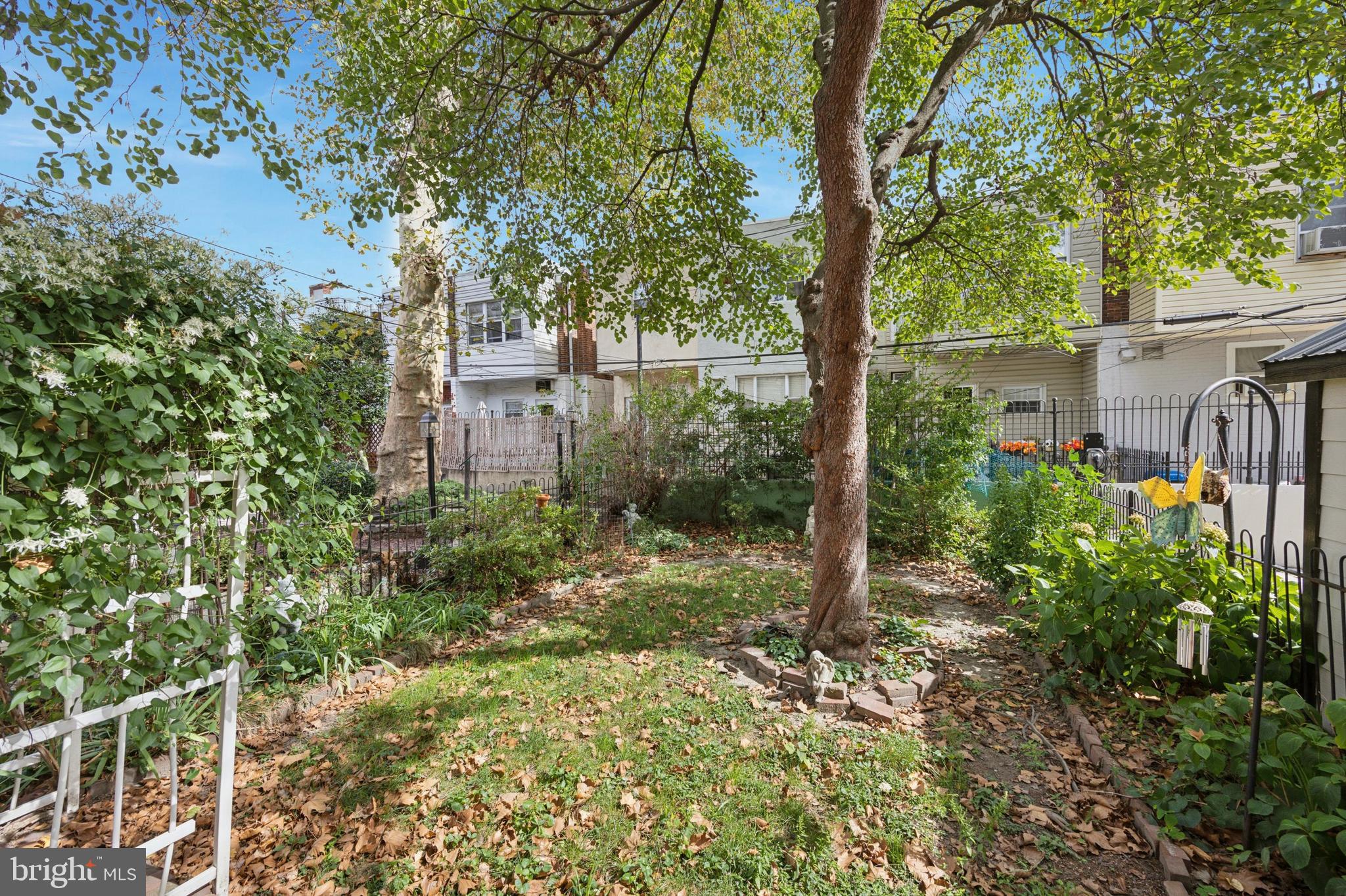 GIRARD ESTATES - Residential