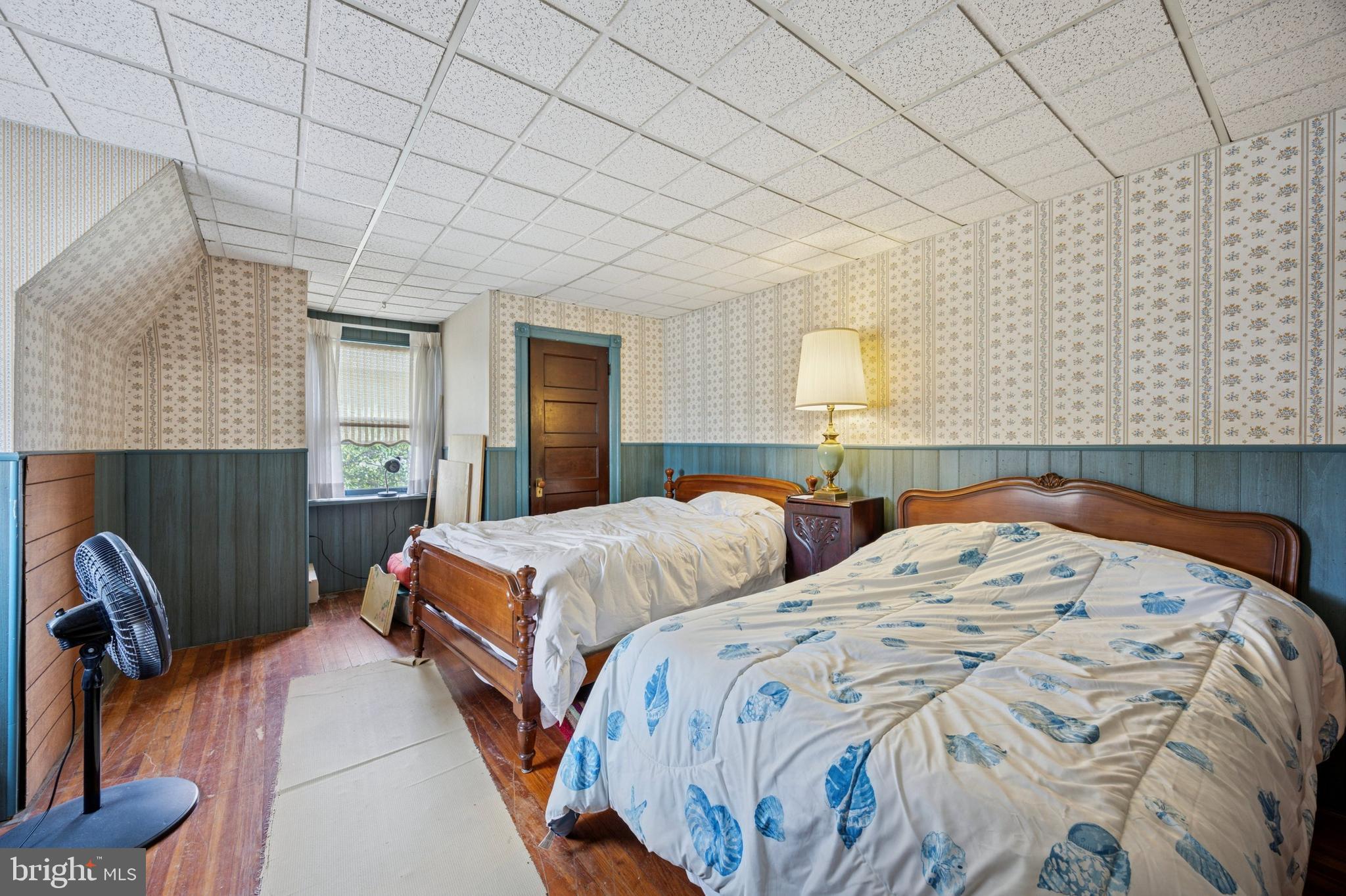 GIRARD ESTATES - Residential