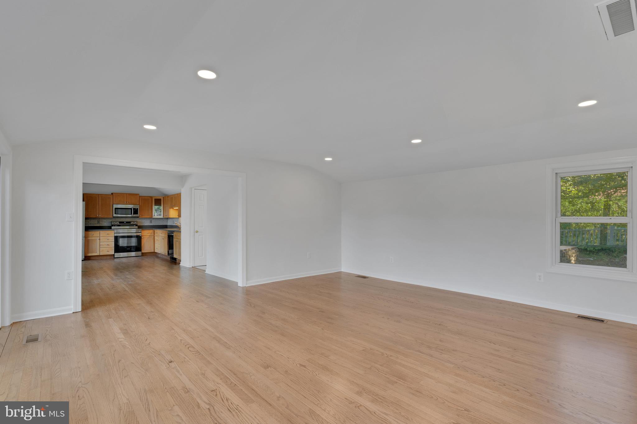 DRUM POINT - Residential