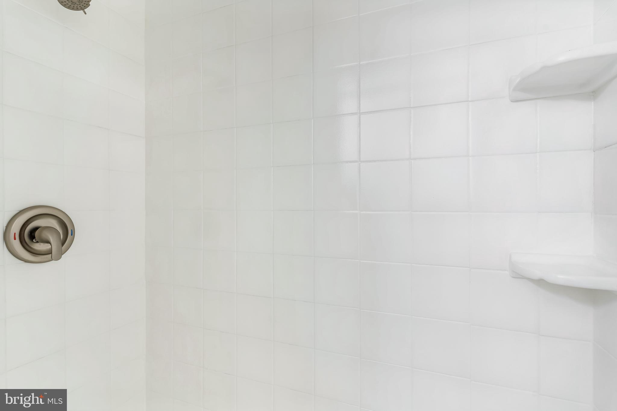 DRUM POINT - Residential