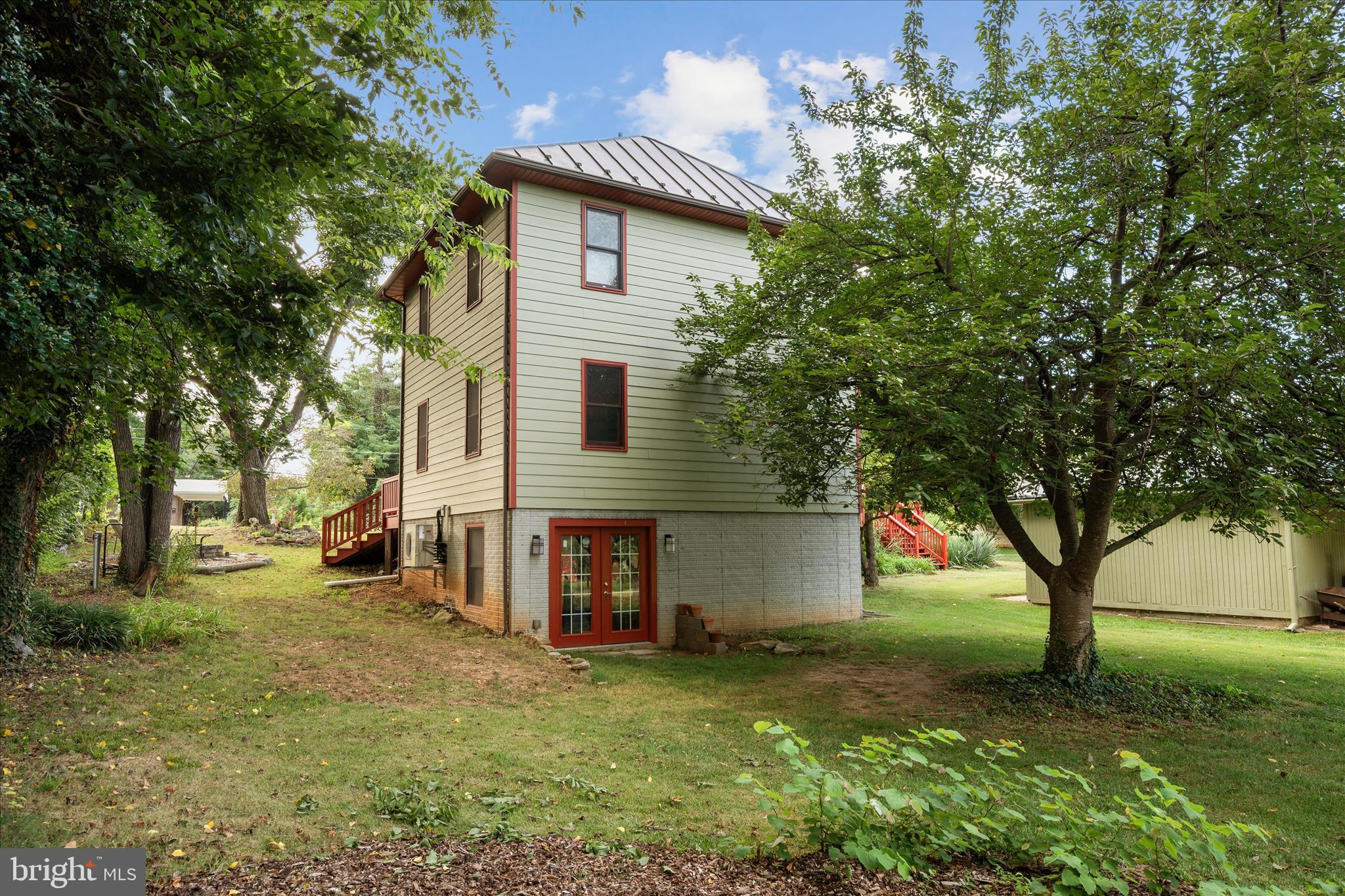 BERRYVILLE - Residential