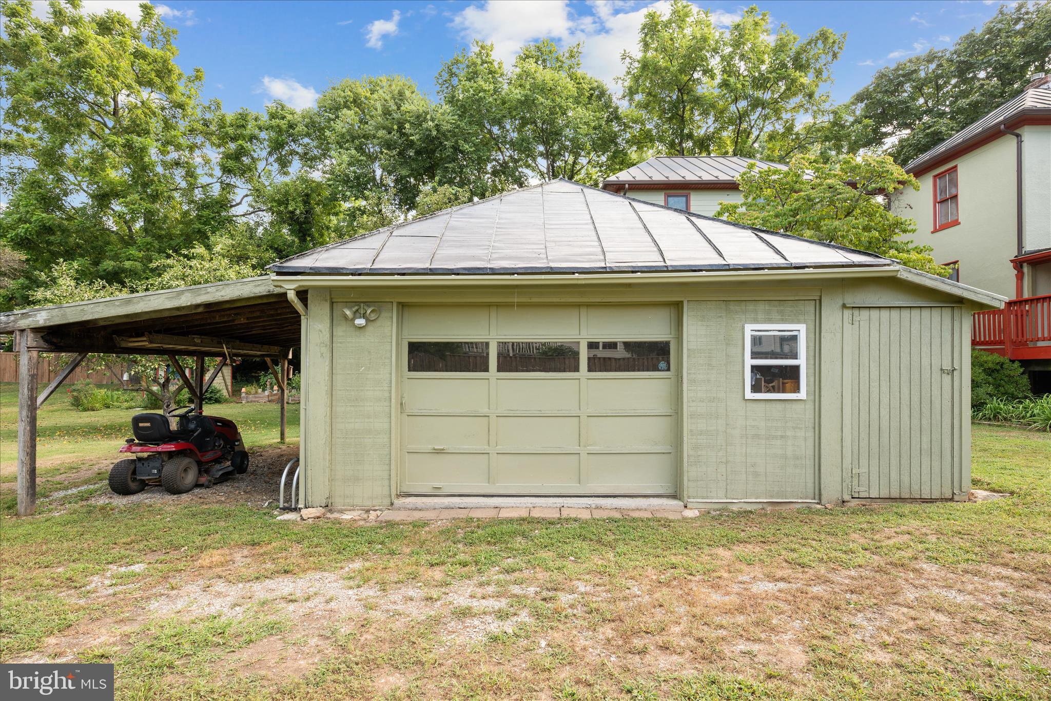 BERRYVILLE - Residential