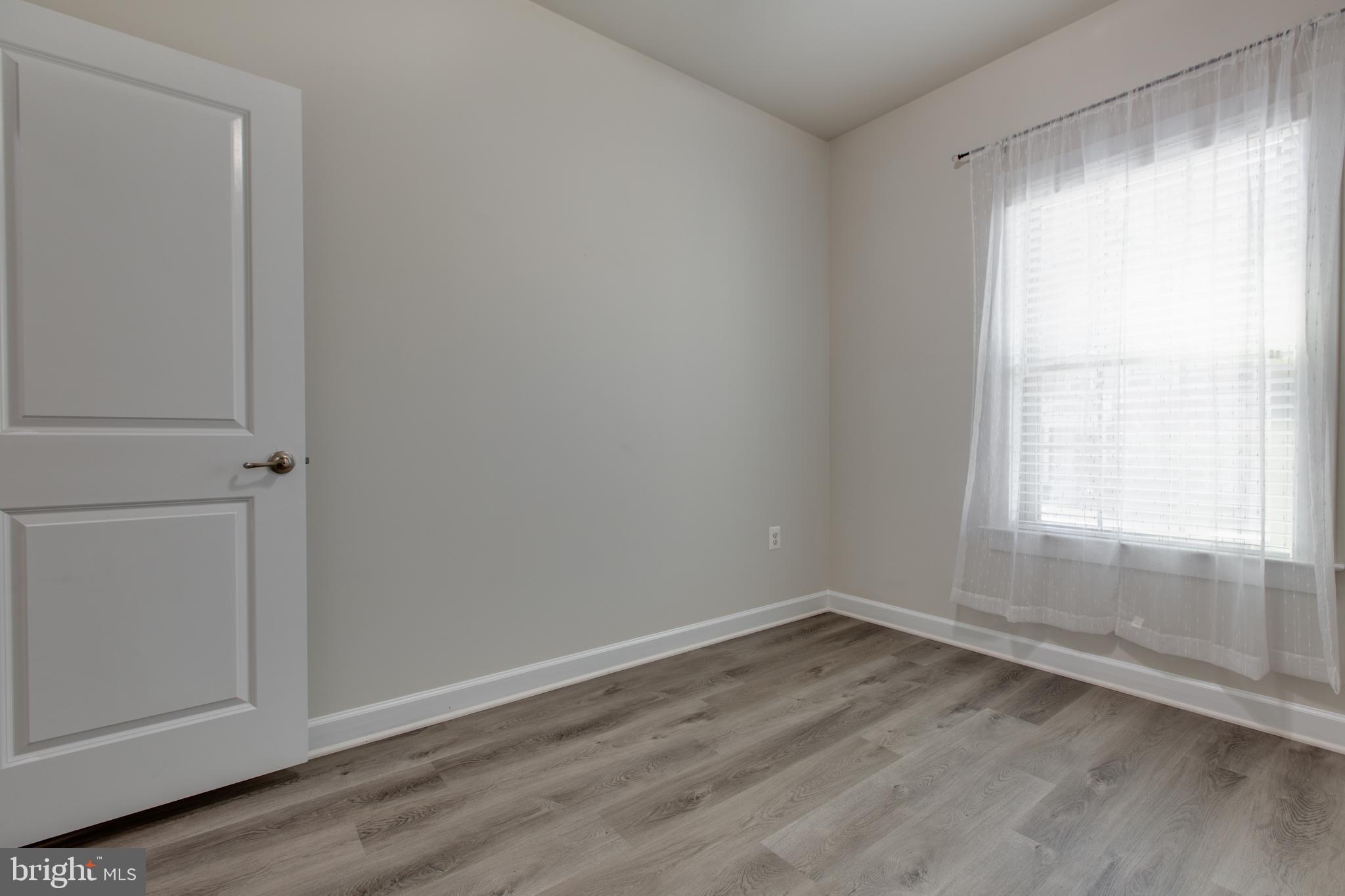 PARKSIDE - Residential Lease