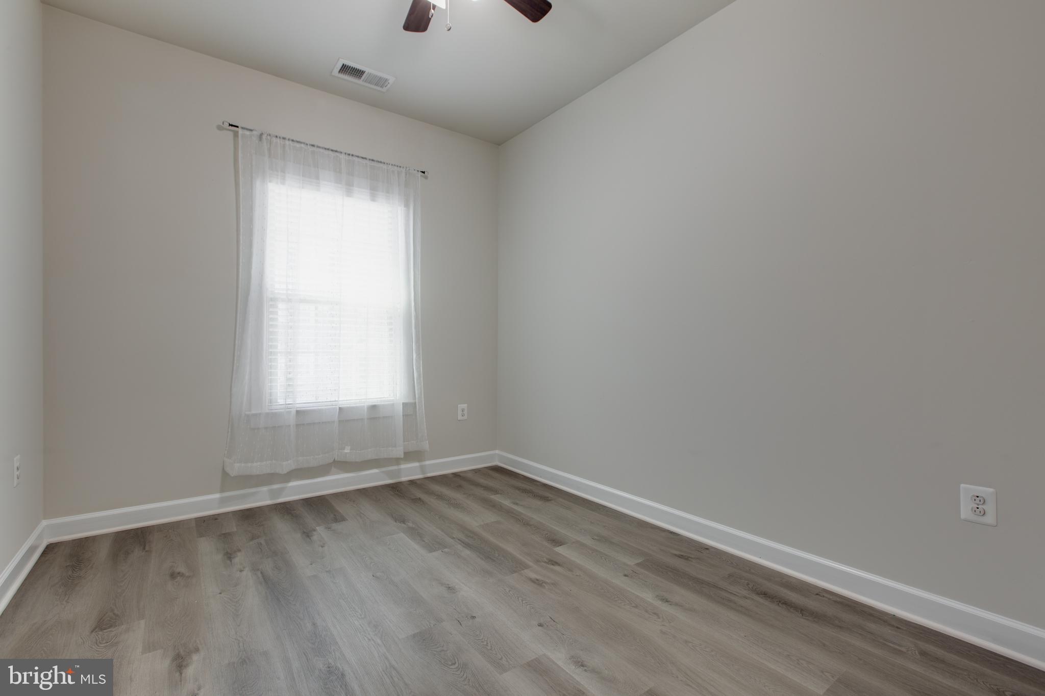 PARKSIDE - Residential Lease