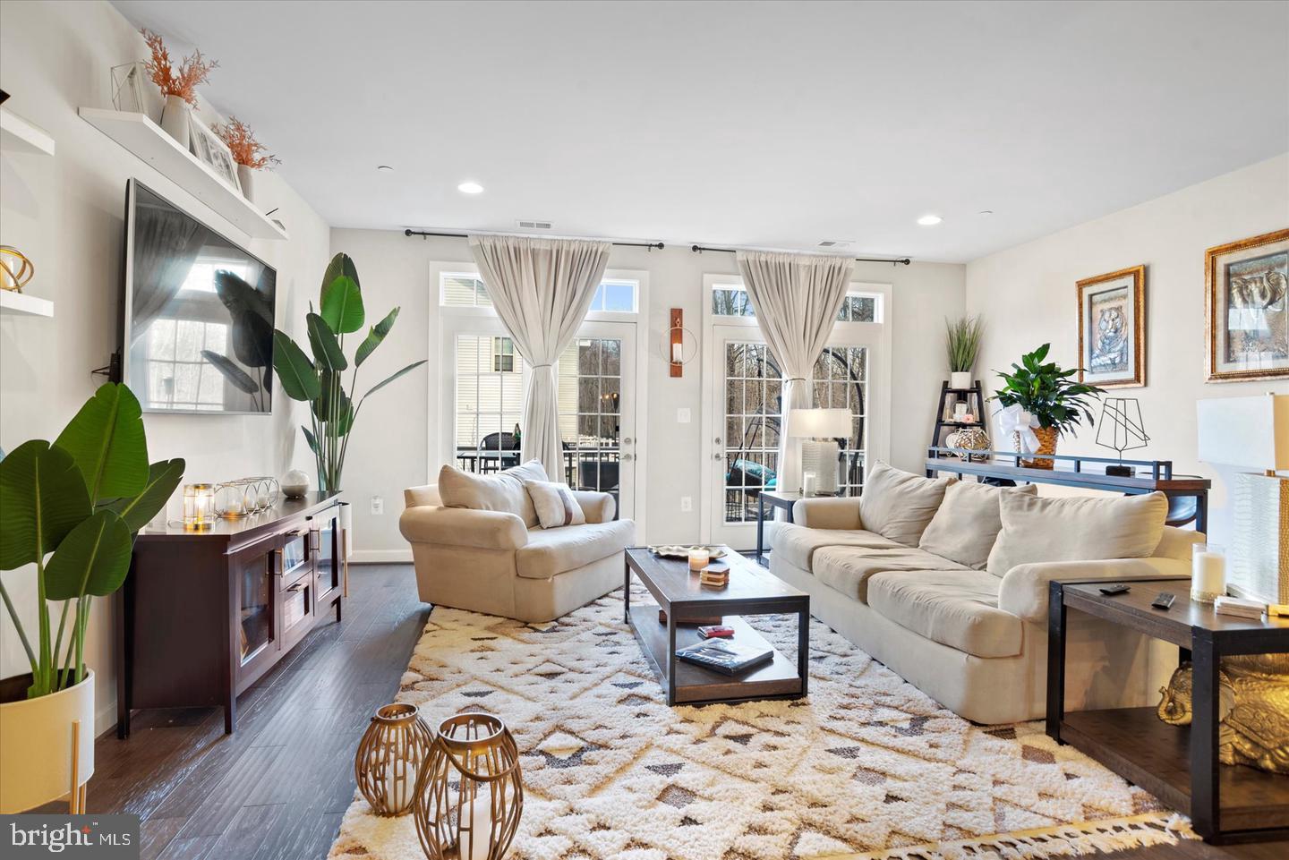 PARKSIDE - Residential Lease