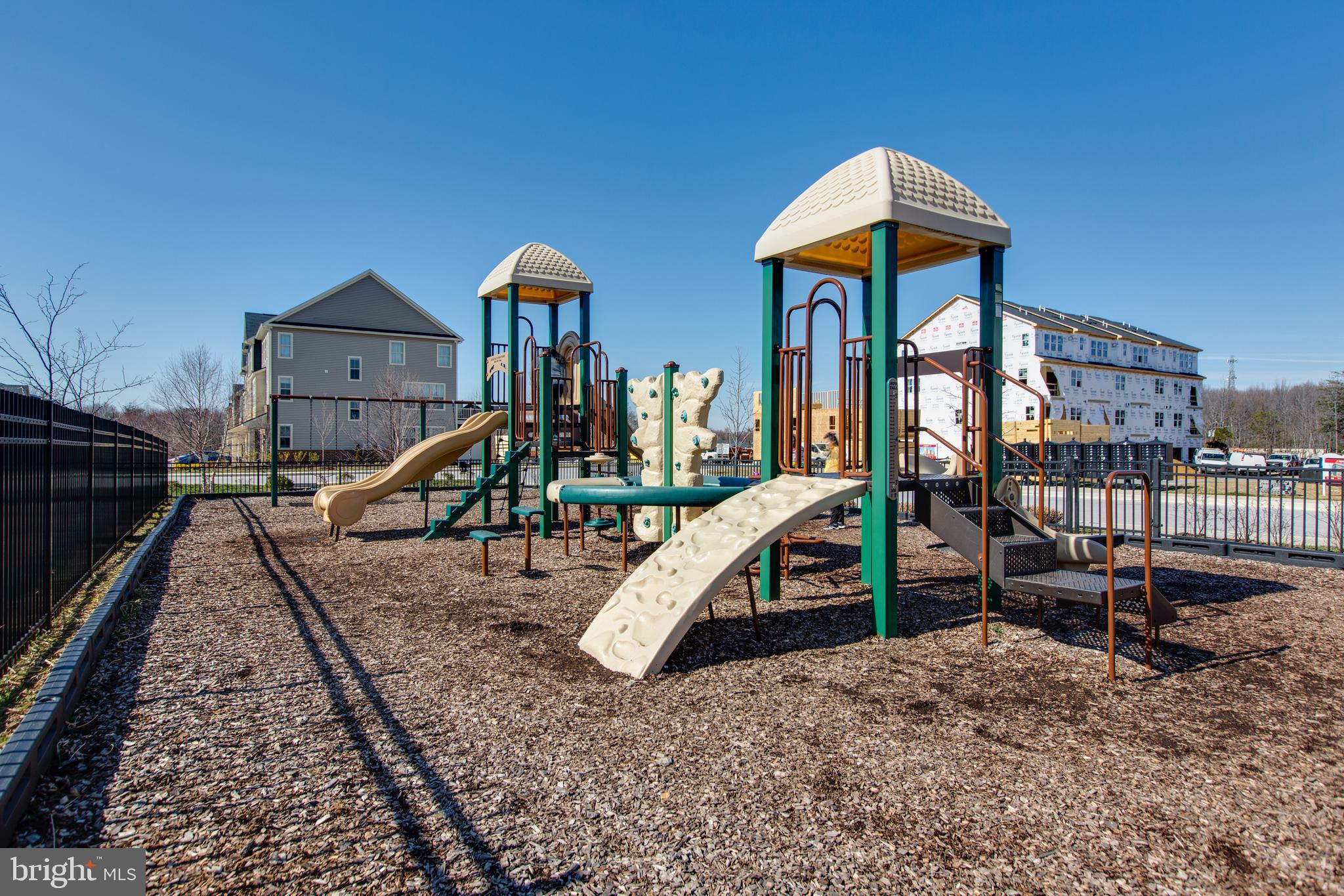 PARKSIDE - Residential Lease