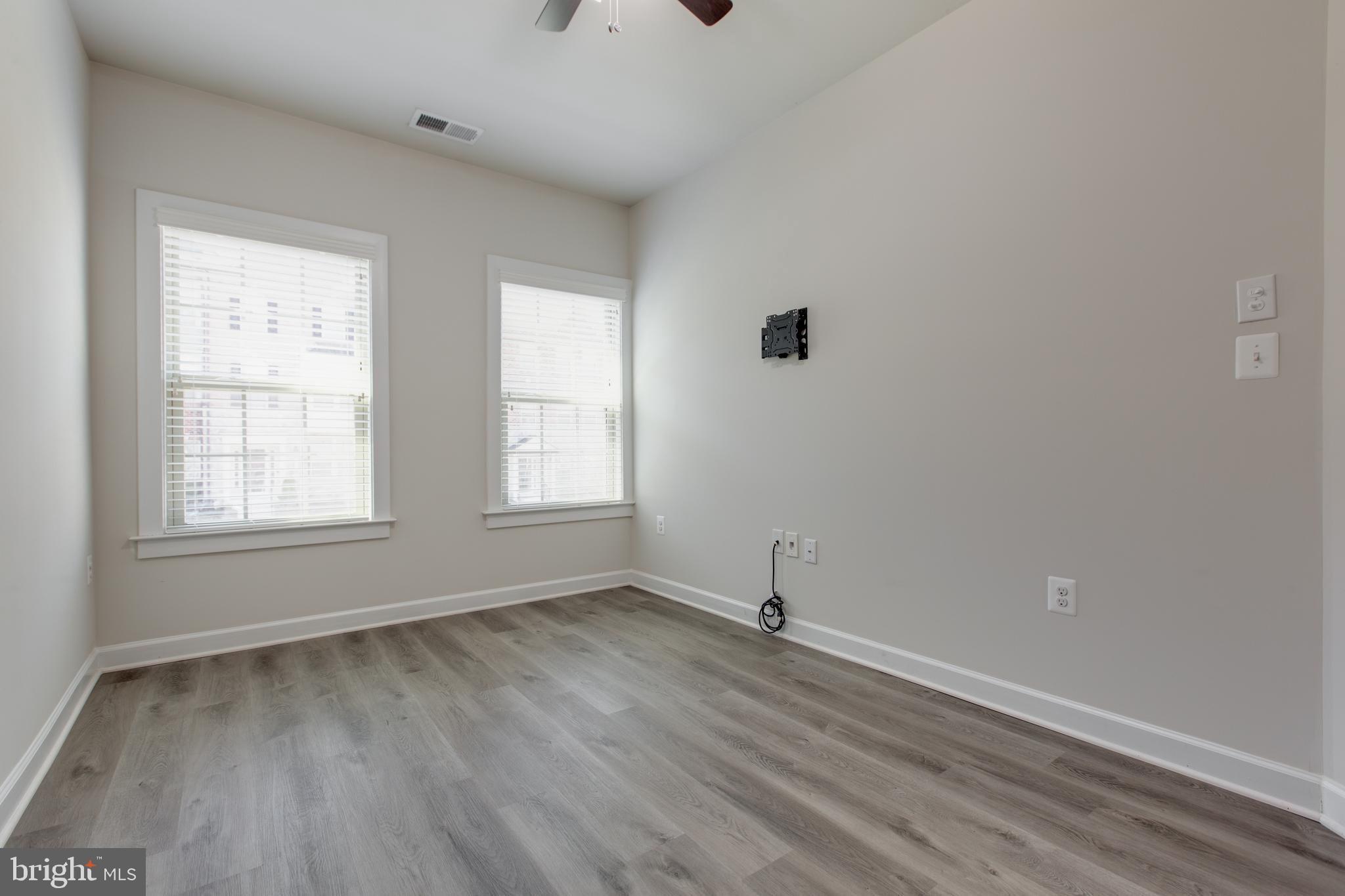 PARKSIDE - Residential Lease