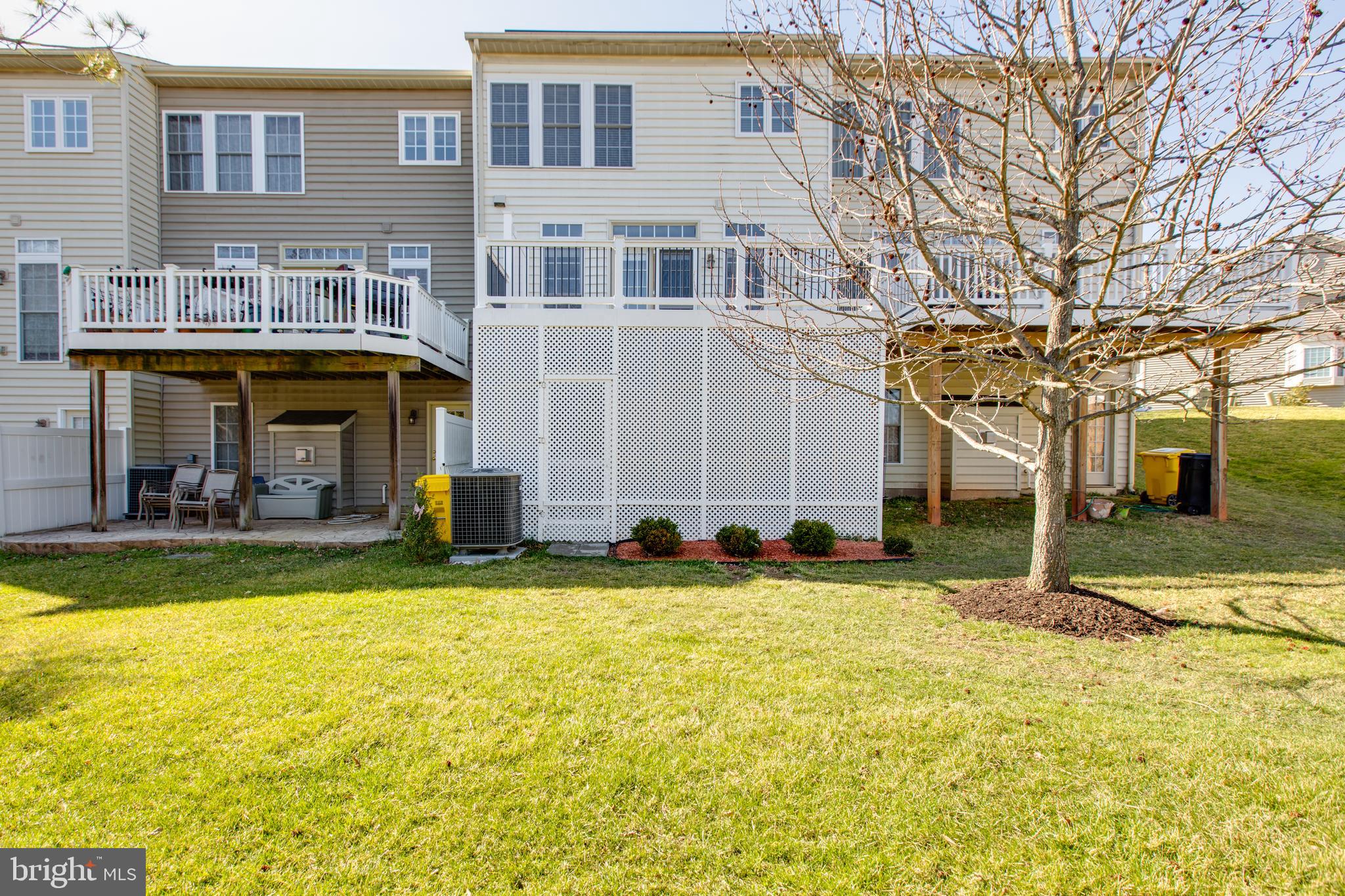 PARKSIDE - Residential Lease