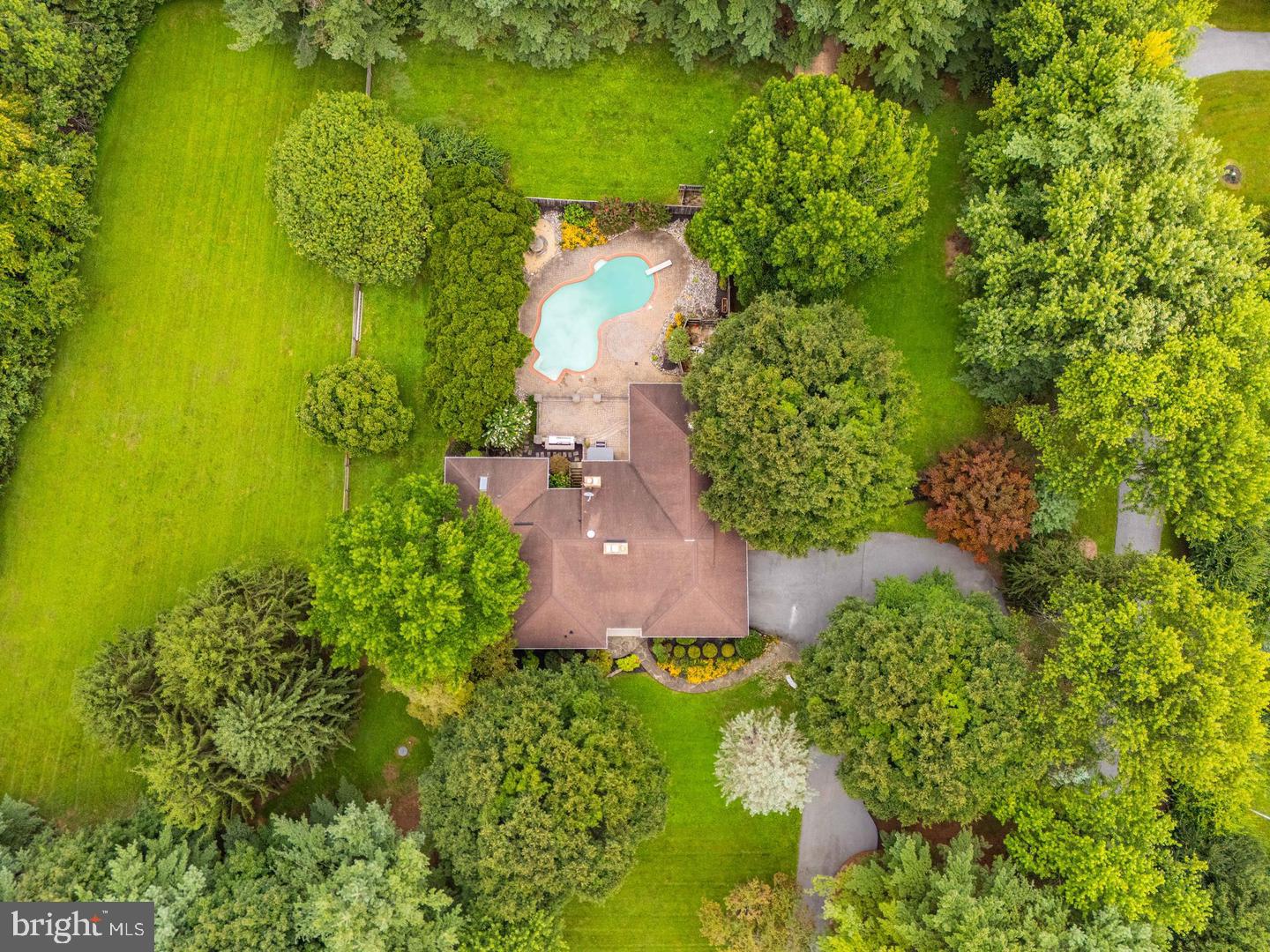 1050 STREAKER ROAD