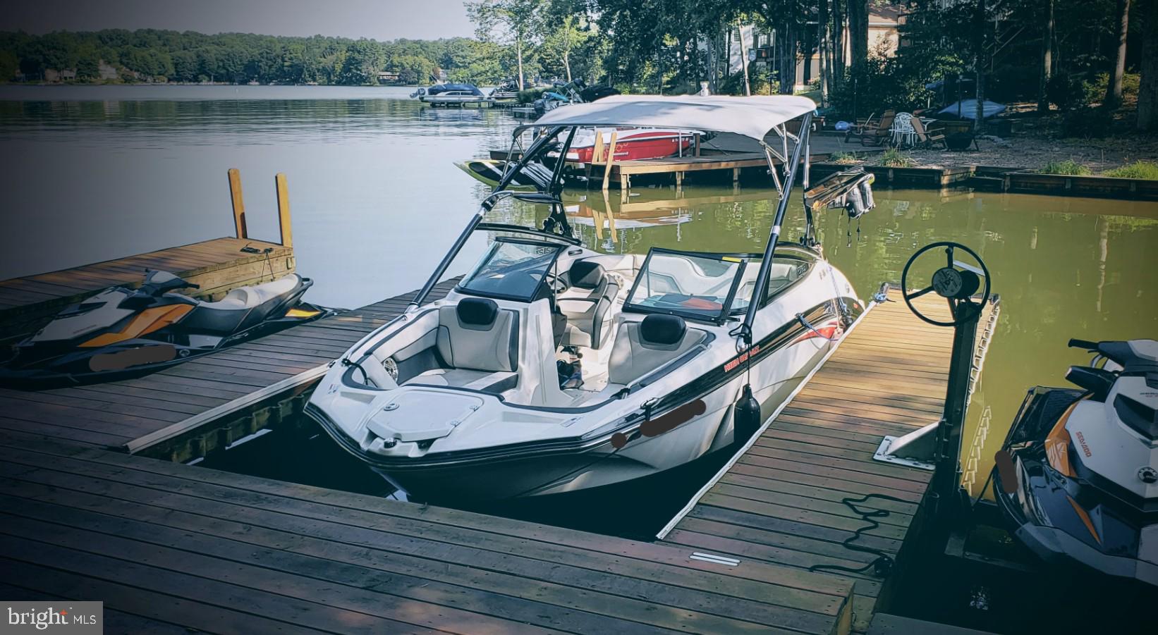 LAKE OF THE WOODS - Residential