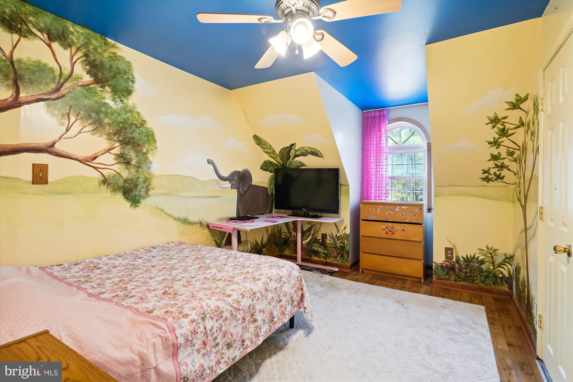 TALL TIMBERS - Residential