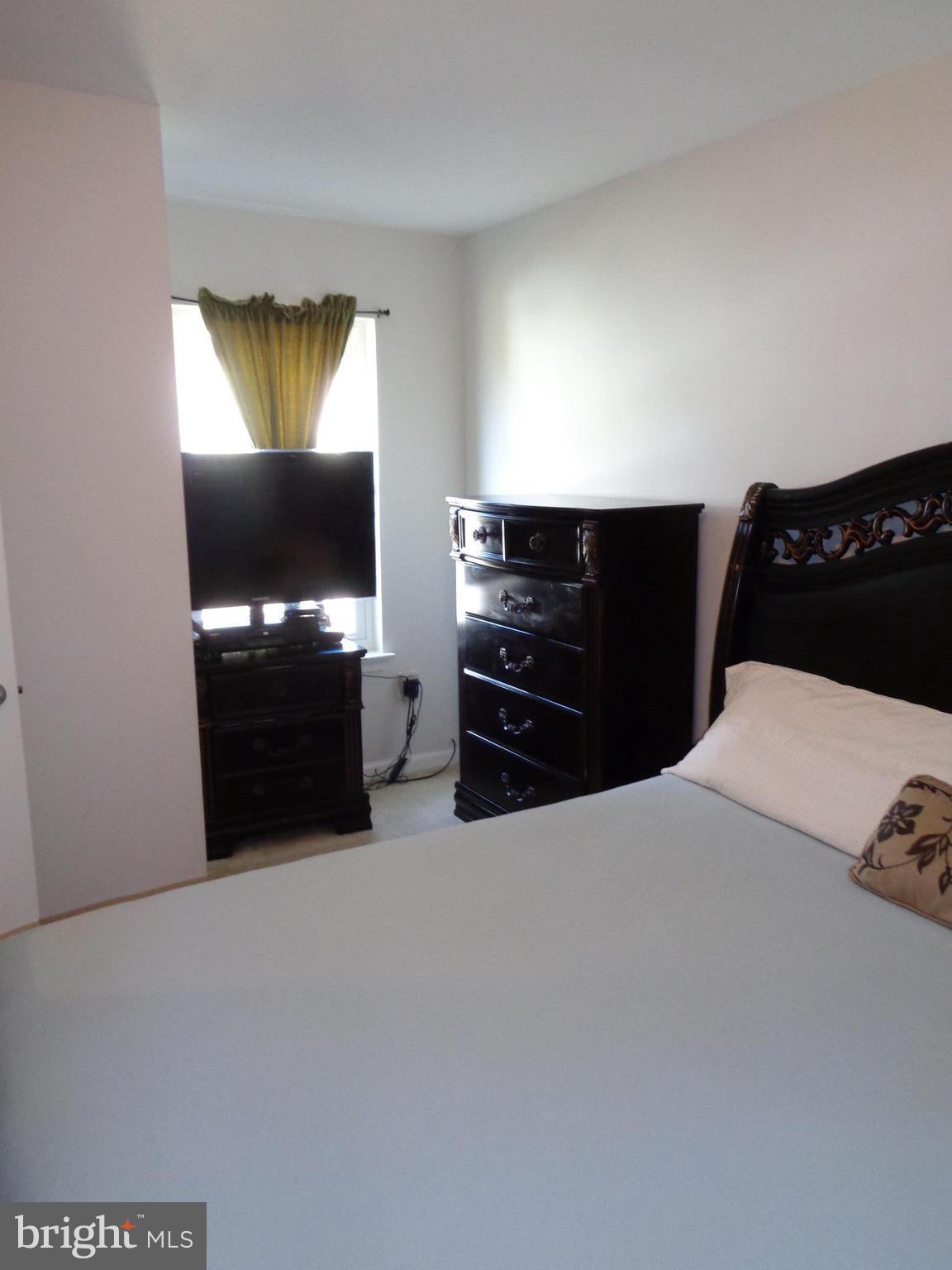 ST CHARLES SUB - HUNTINGTON - Residential Lease