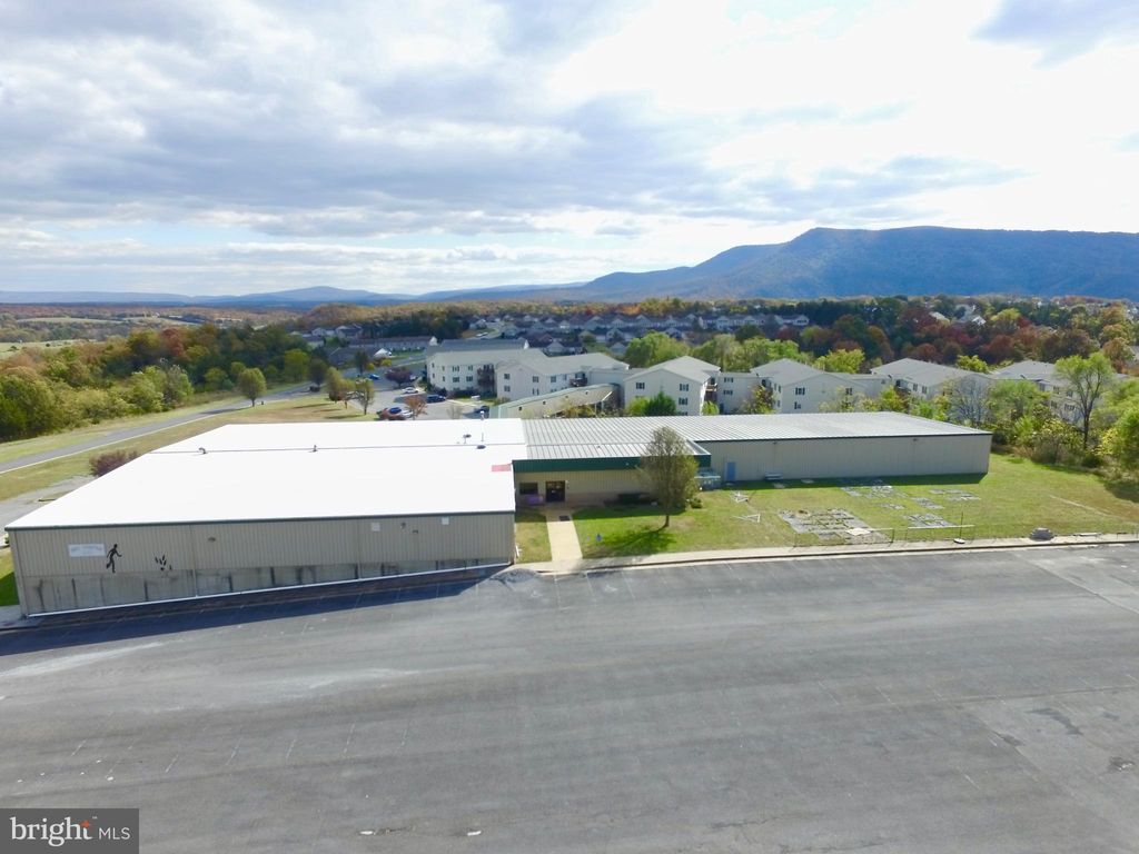 Photo of 35 Brandy Court, STRASBURG, VA 22657 (MLS # VASH2012870)