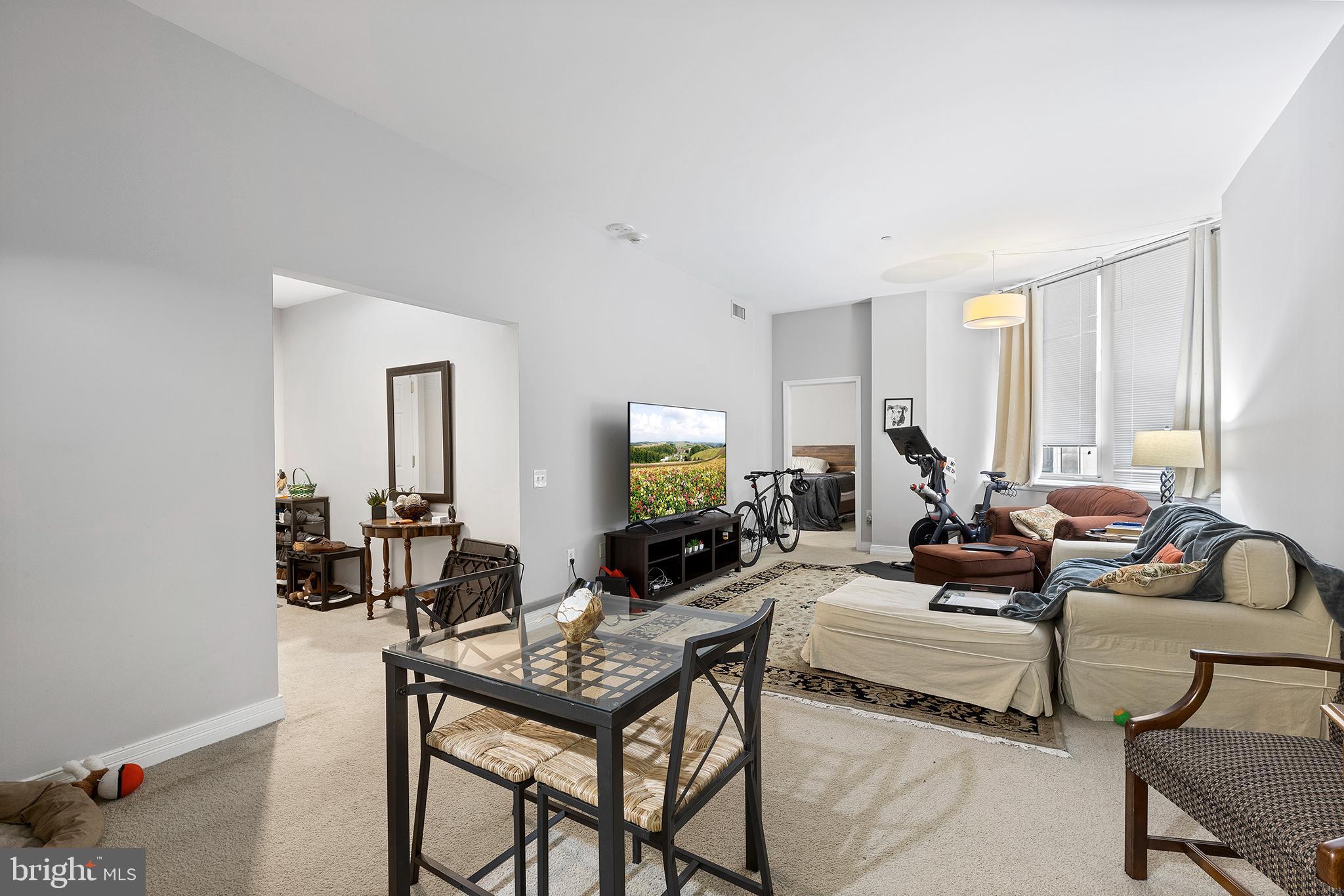 LOGAN SQUARE - Residential Lease