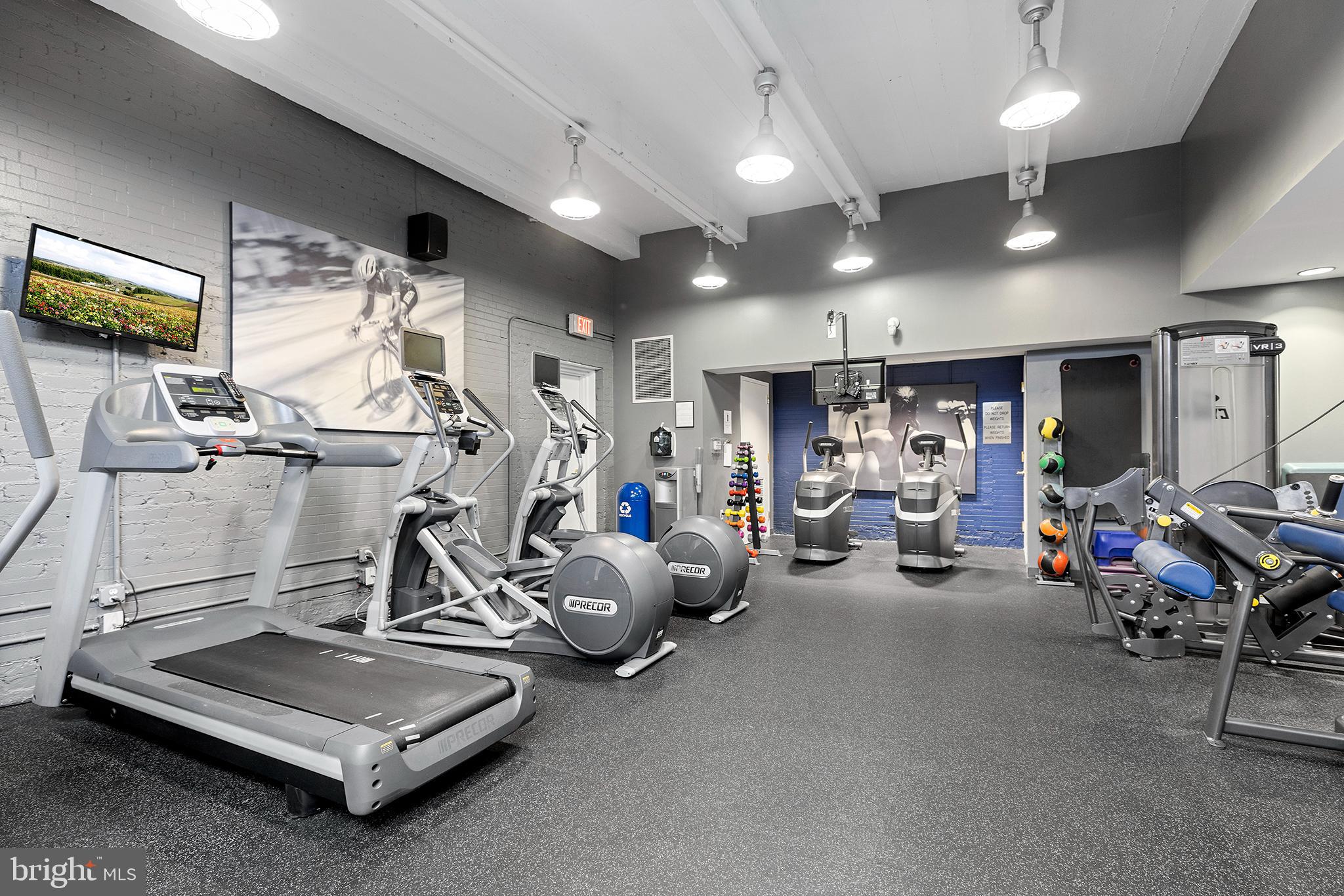 LOGAN SQUARE - Residential Lease