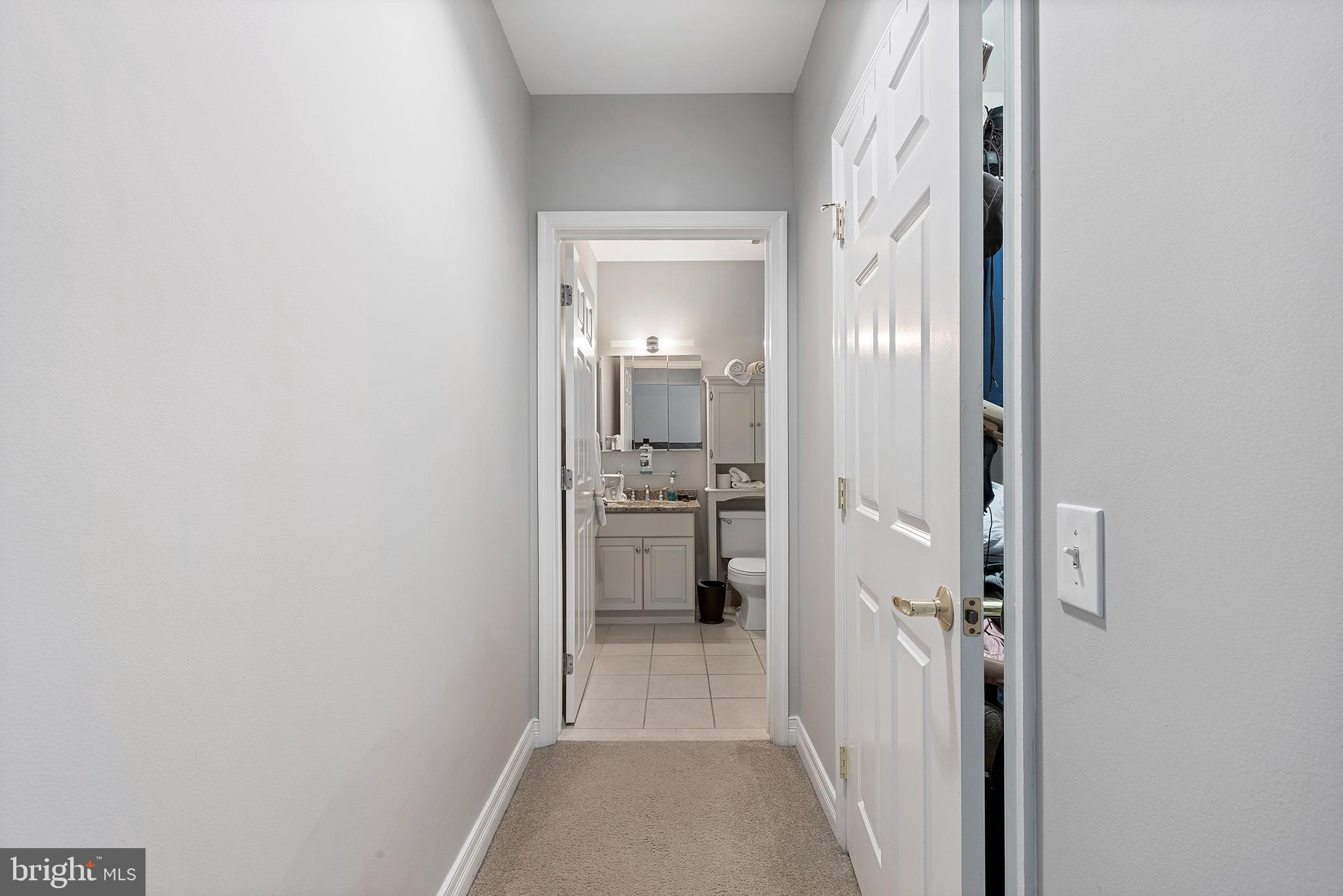 LOGAN SQUARE - Residential Lease