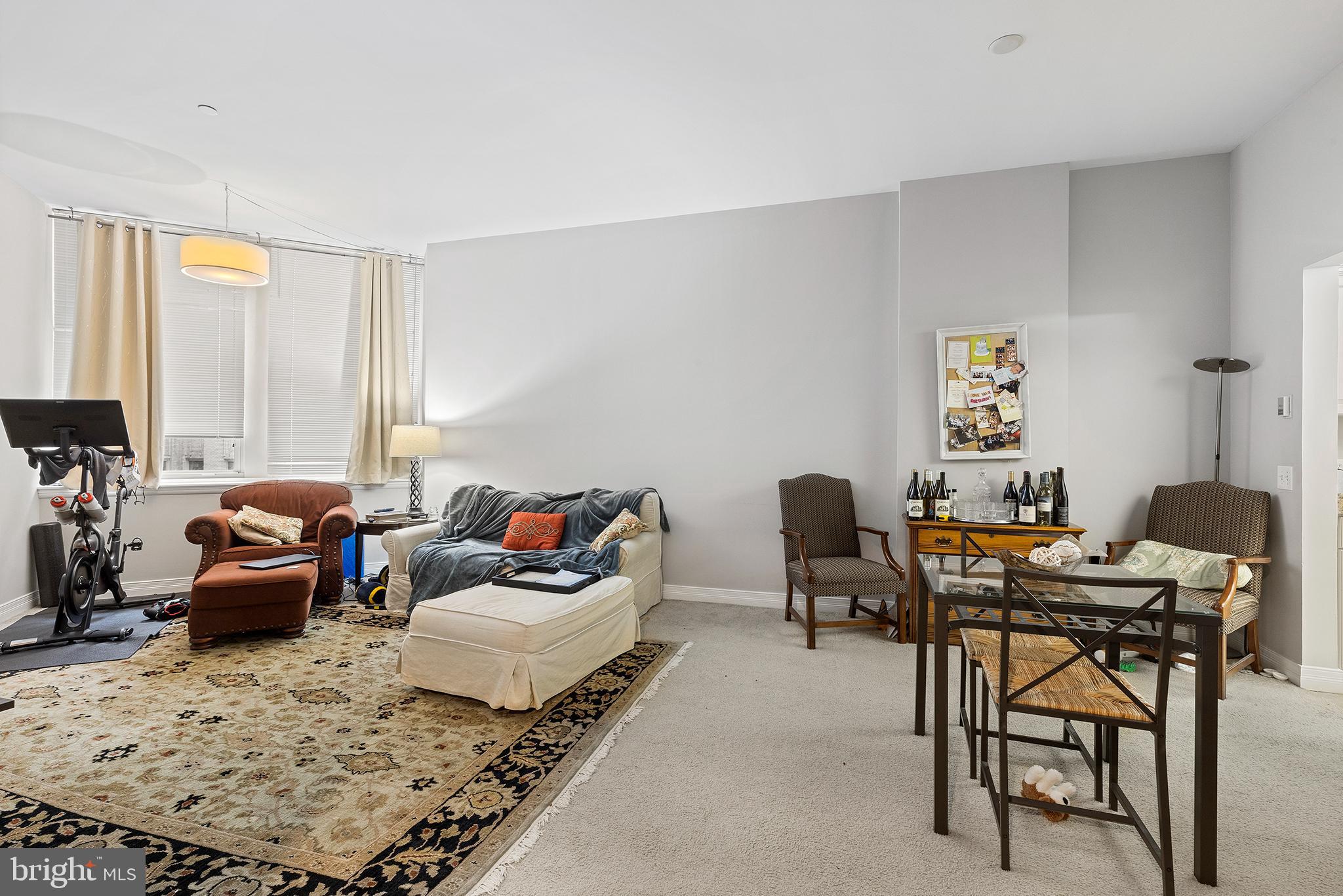 LOGAN SQUARE - Residential Lease