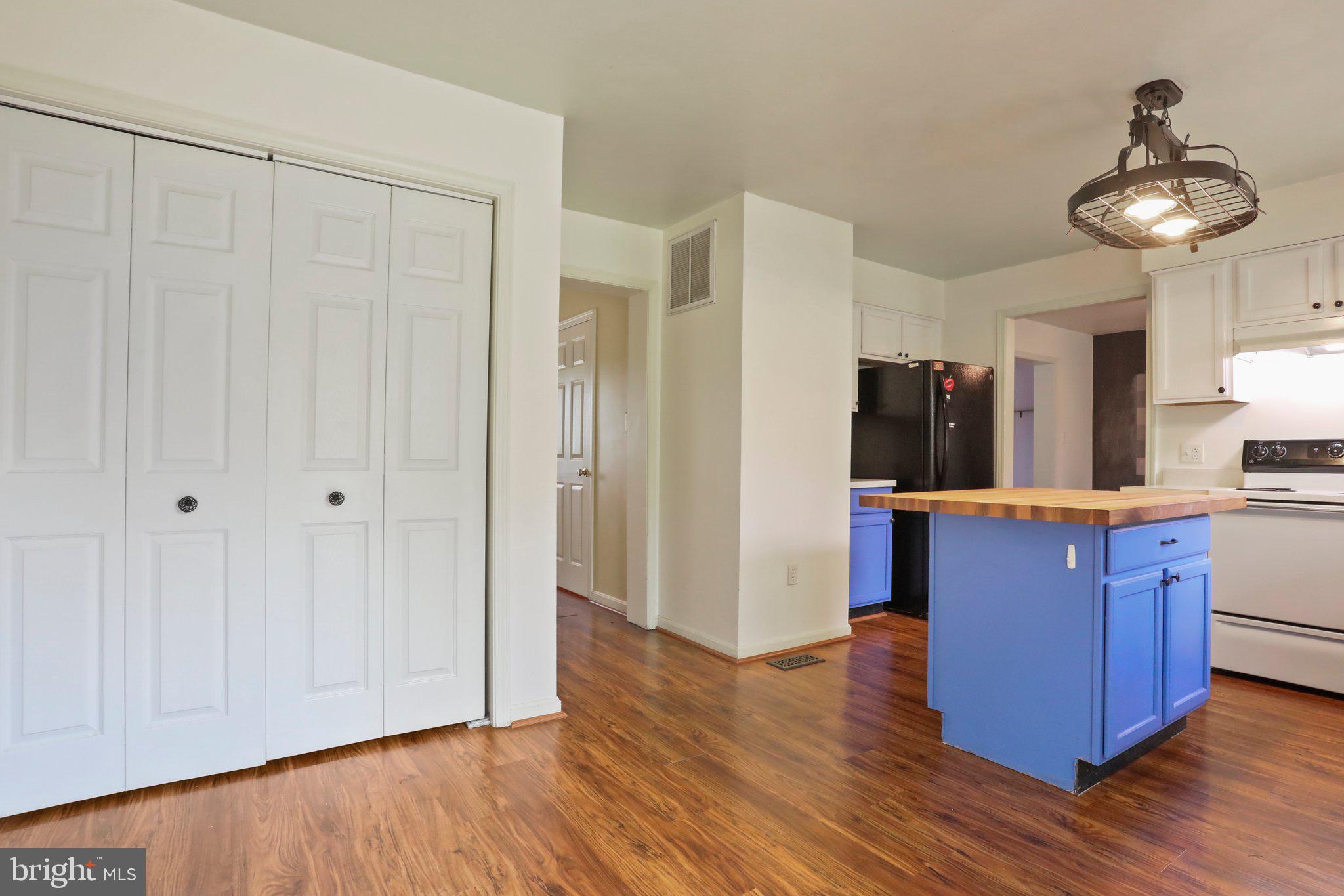 HIGHLAND MEADOWS - Residential