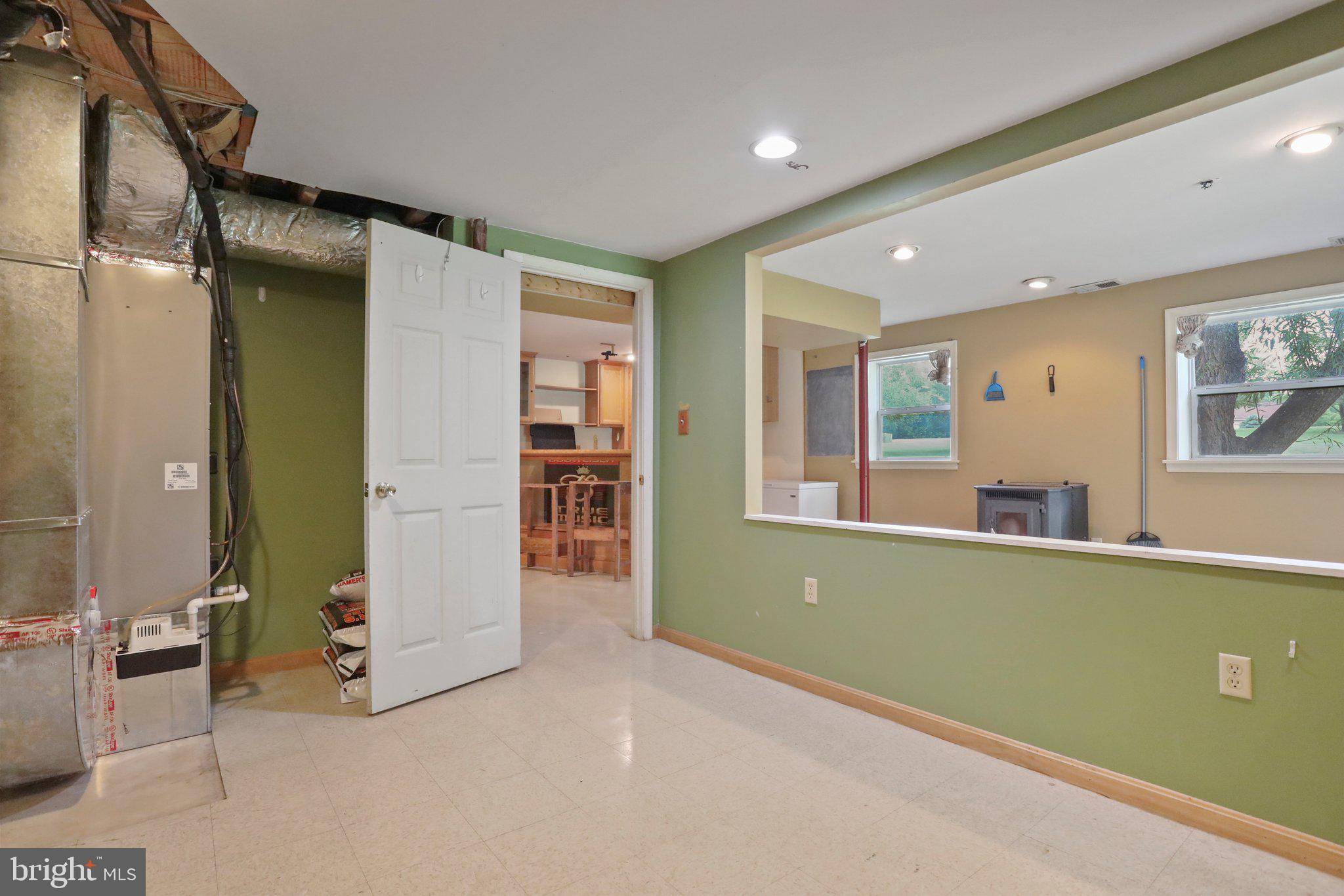 HIGHLAND MEADOWS - Residential