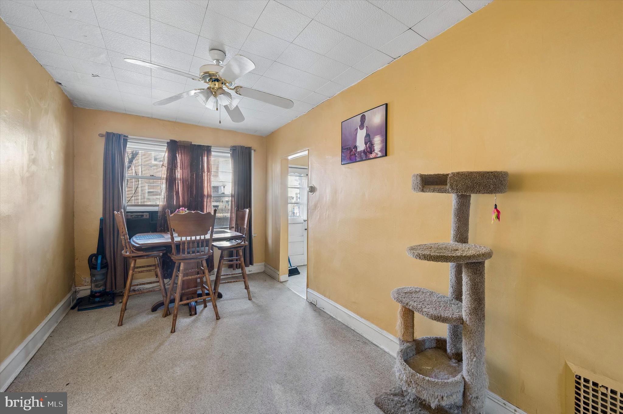 ELMWOOD PARK - Residential