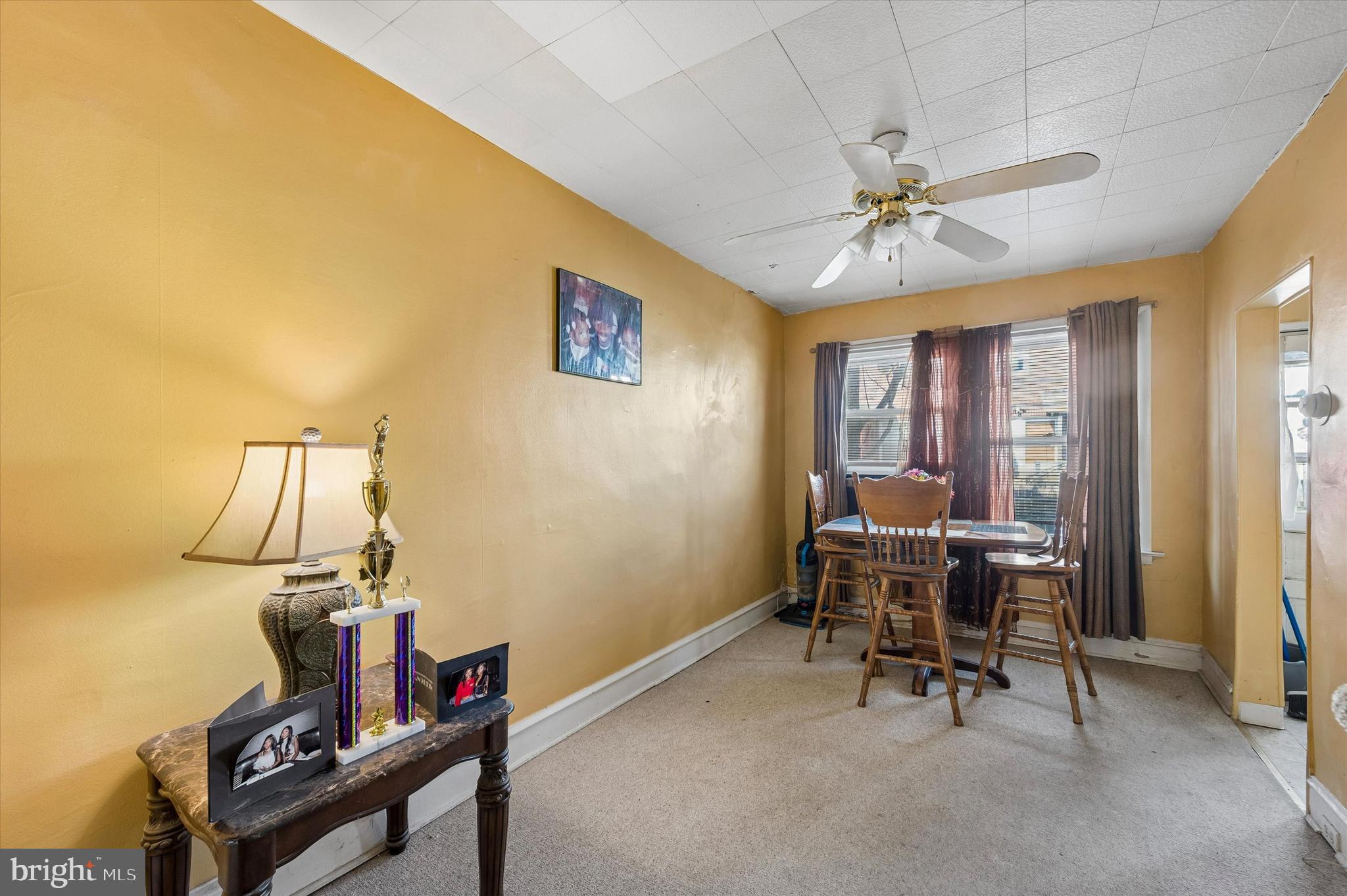 ELMWOOD PARK - Residential