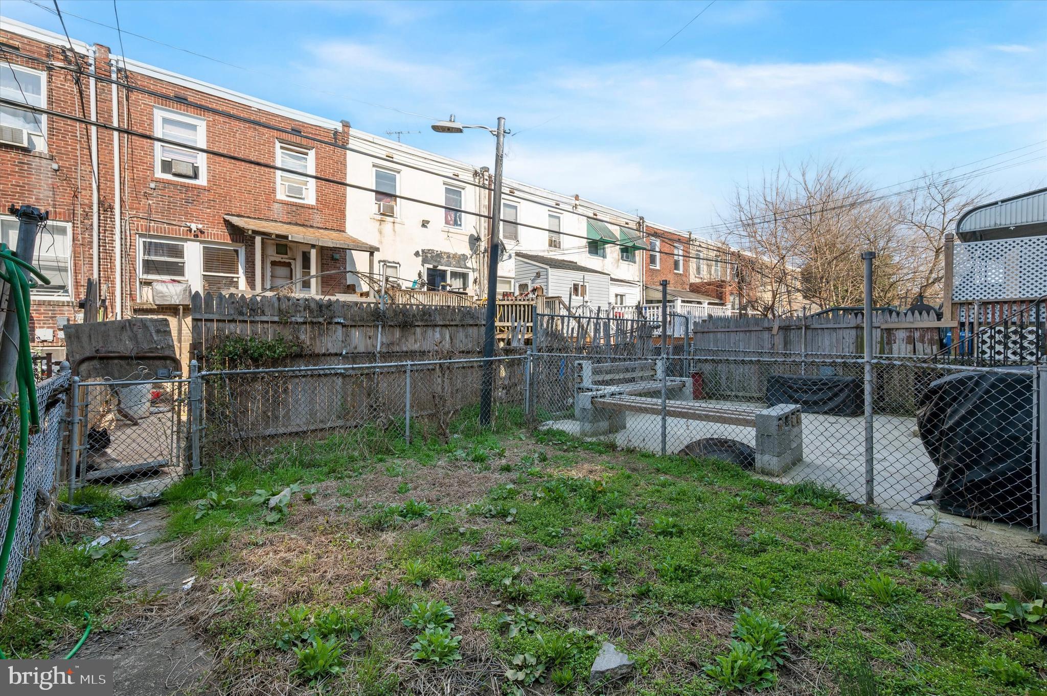 ELMWOOD PARK - Residential