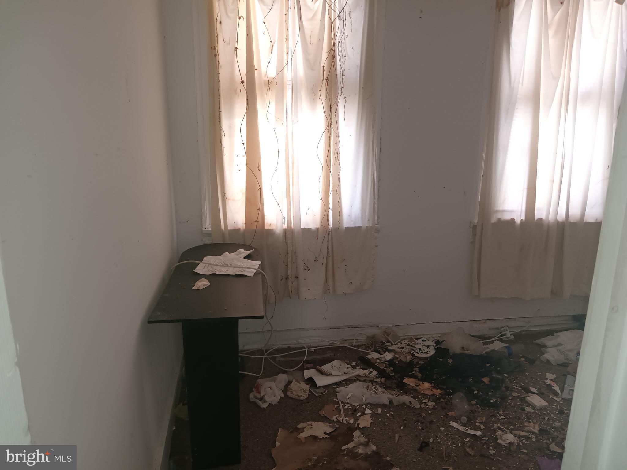 2015 N SMALLWOOD STREET