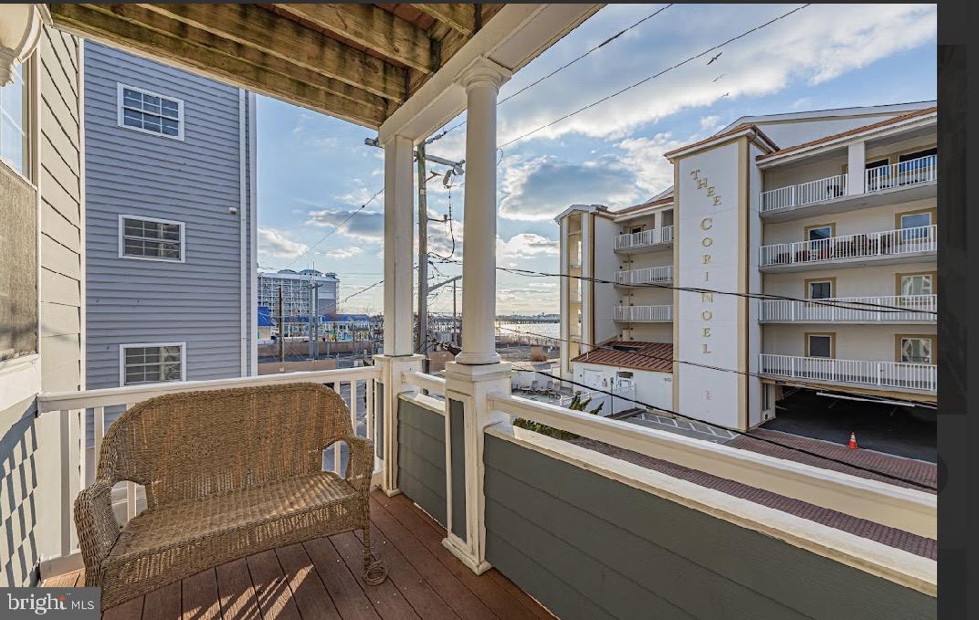 202 BAYVIEW LANE D 5