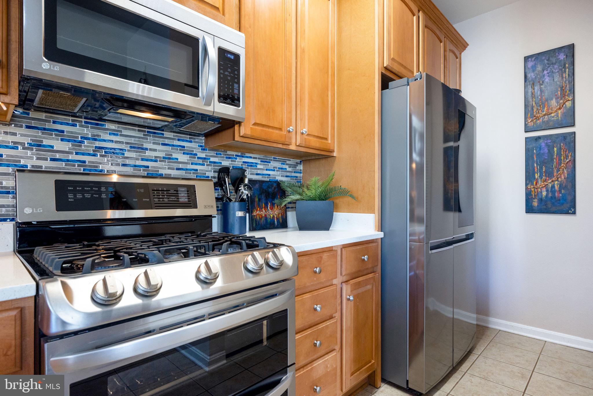 FOX MILL STATION - Residential