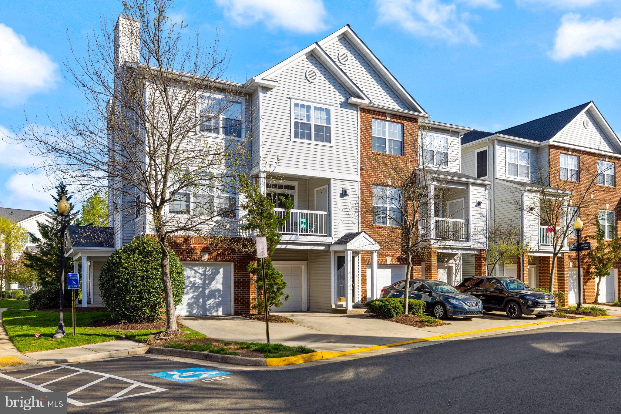 FOX MILL STATION - Residential