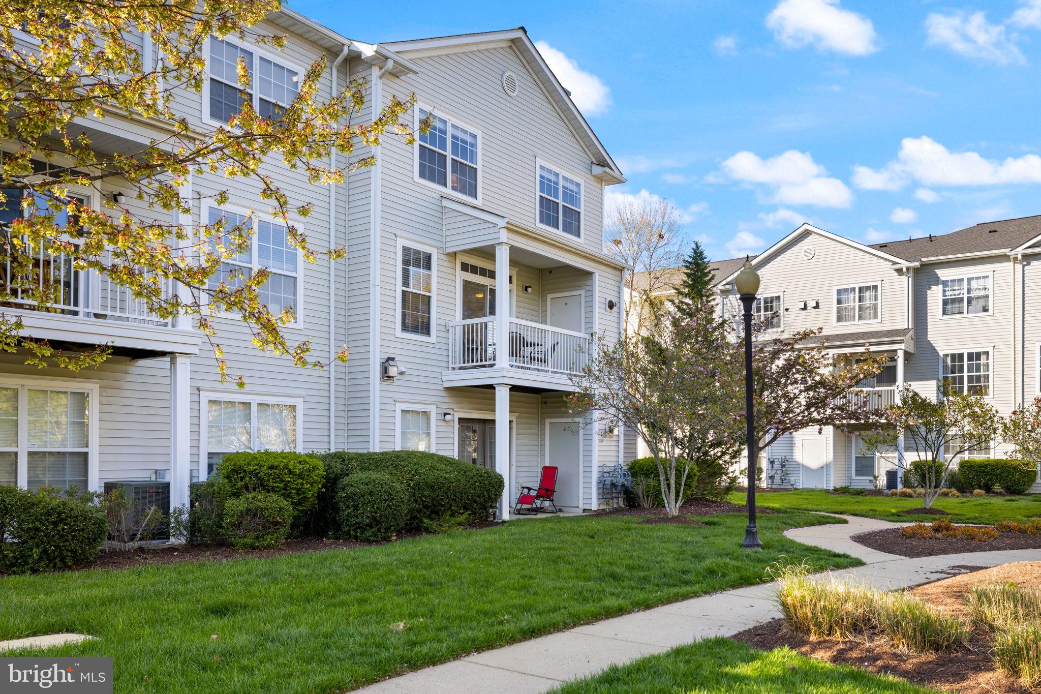 FOX MILL STATION - Residential
