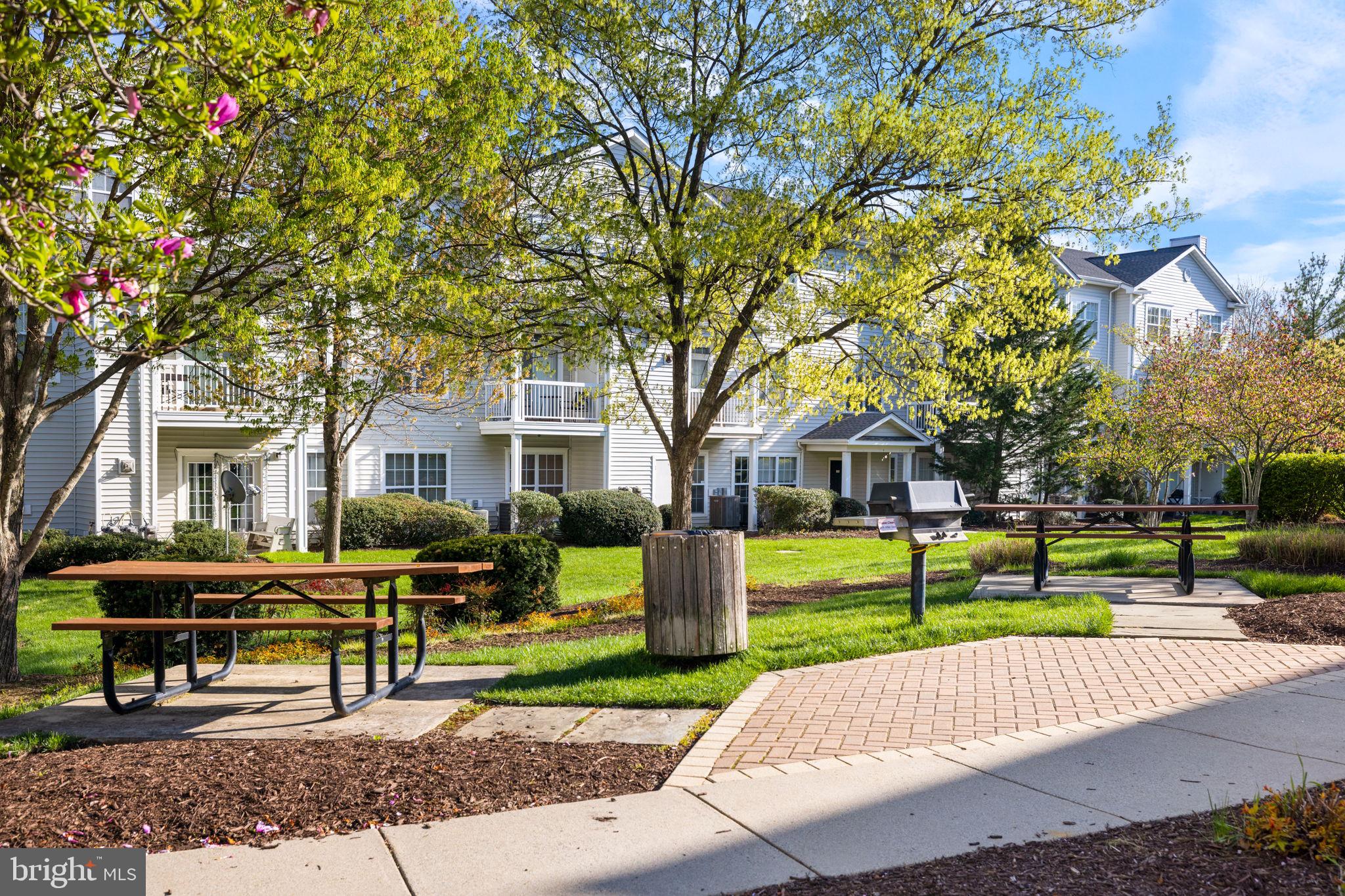 FOX MILL STATION - Residential