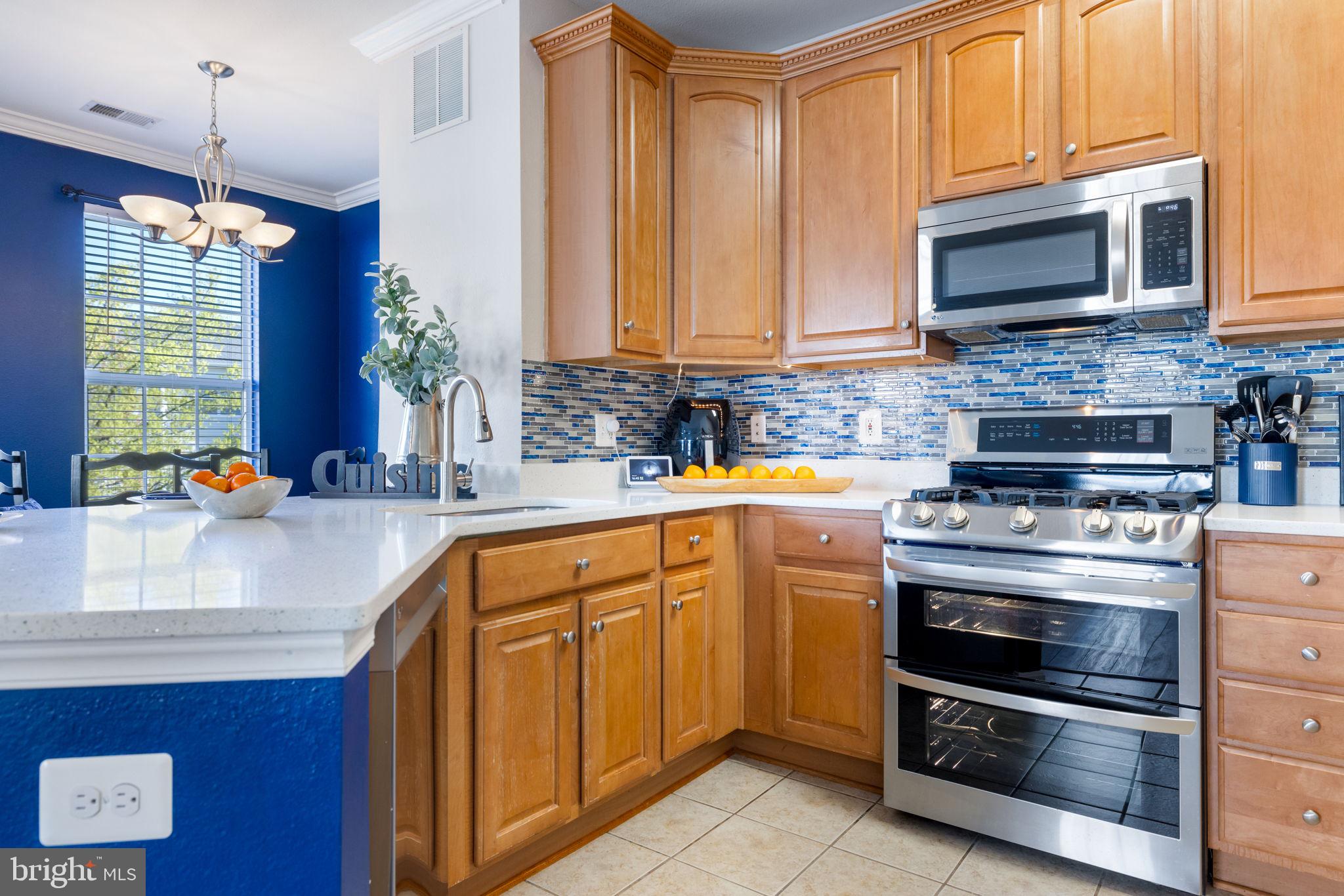 FOX MILL STATION - Residential