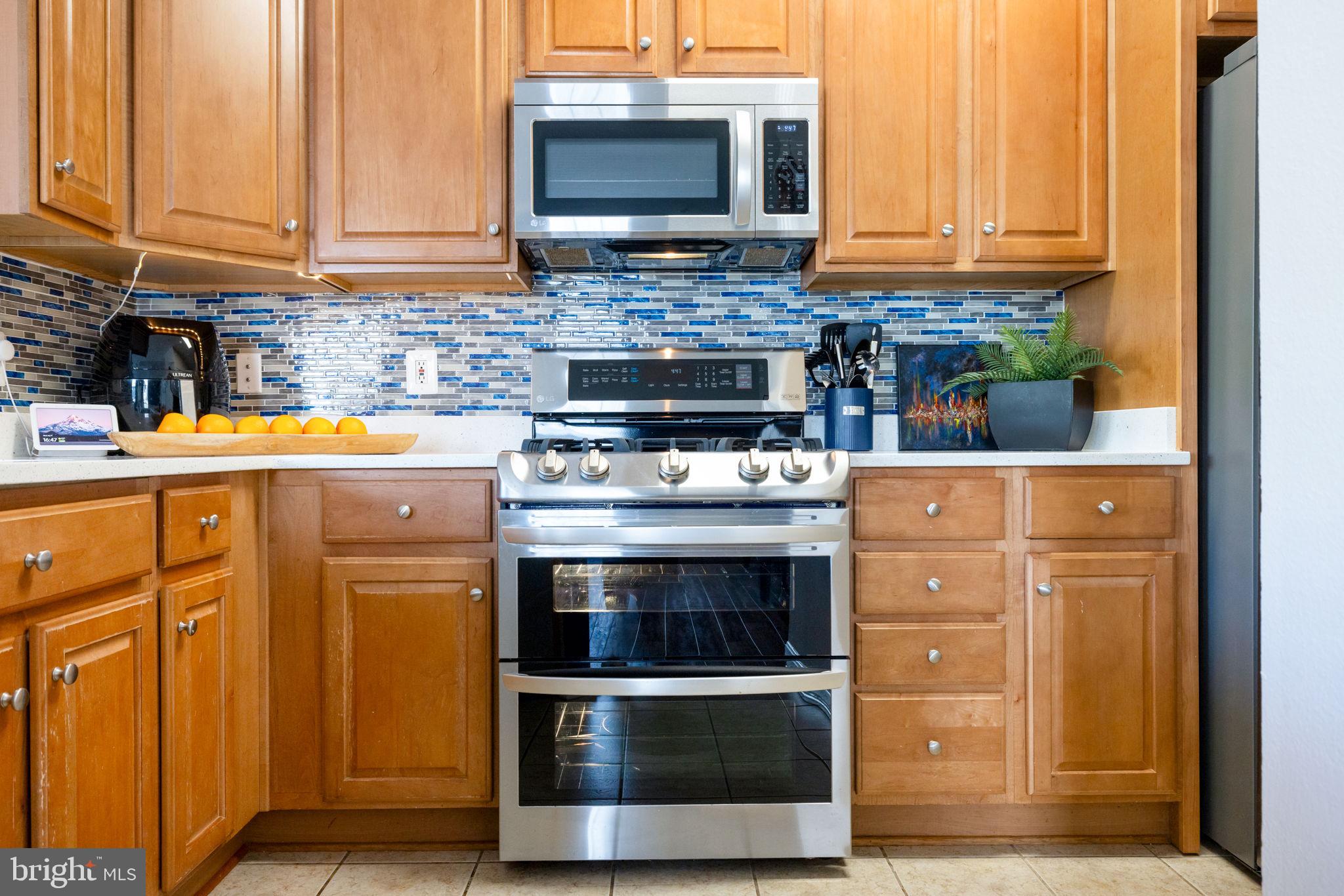 FOX MILL STATION - Residential