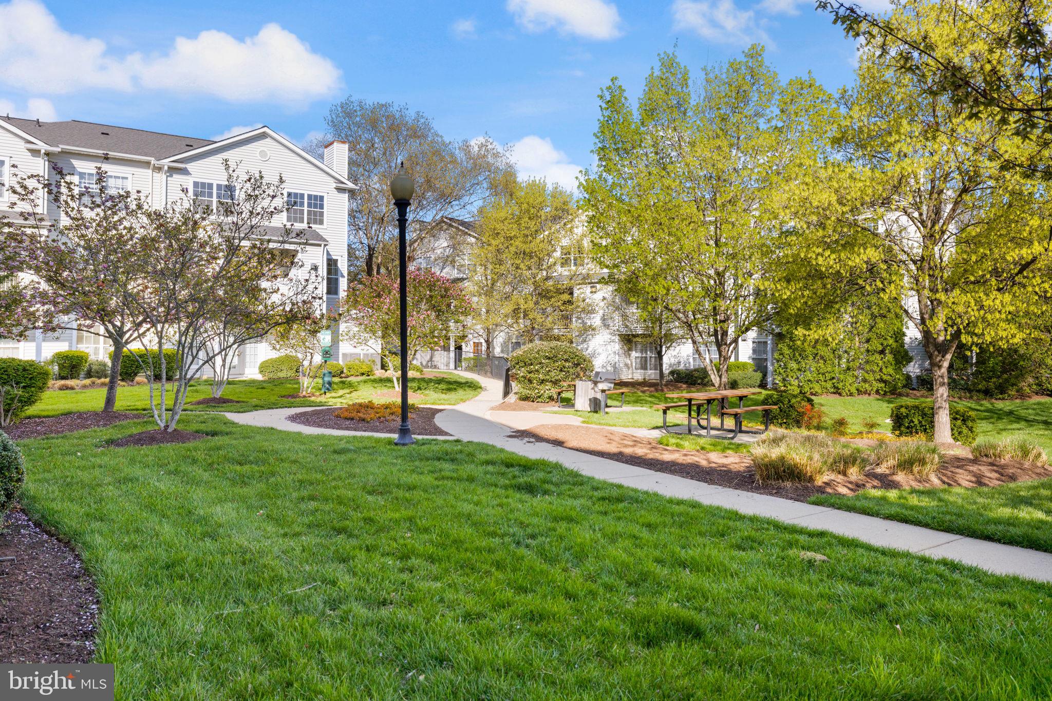 FOX MILL STATION - Residential