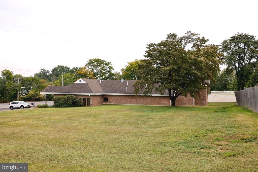 Photo of 1828 5th Avenue, FOLSOM, PA 19033 (MLS # PADE2100928)