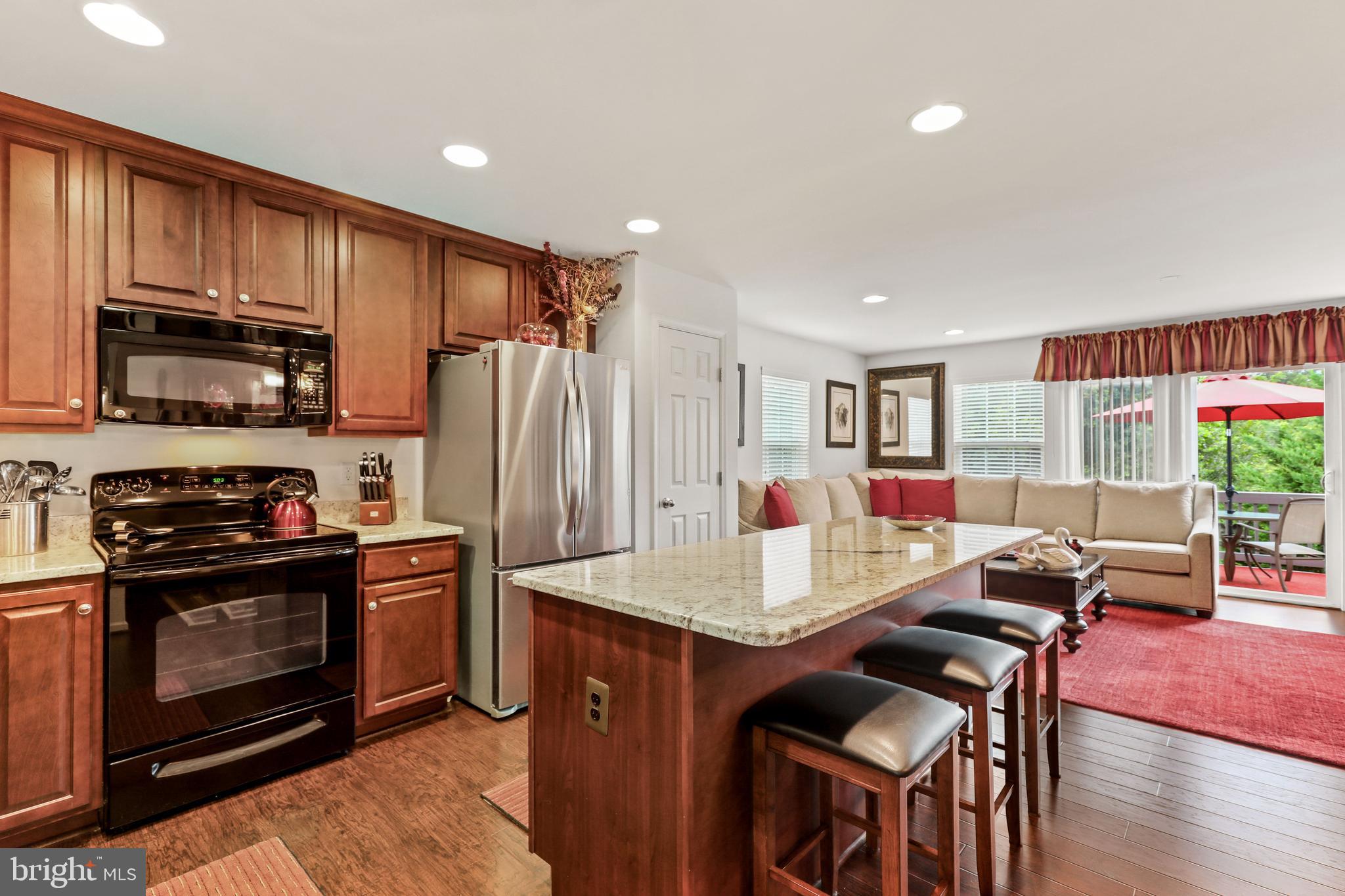 BROOKLAND MANOR - Residential