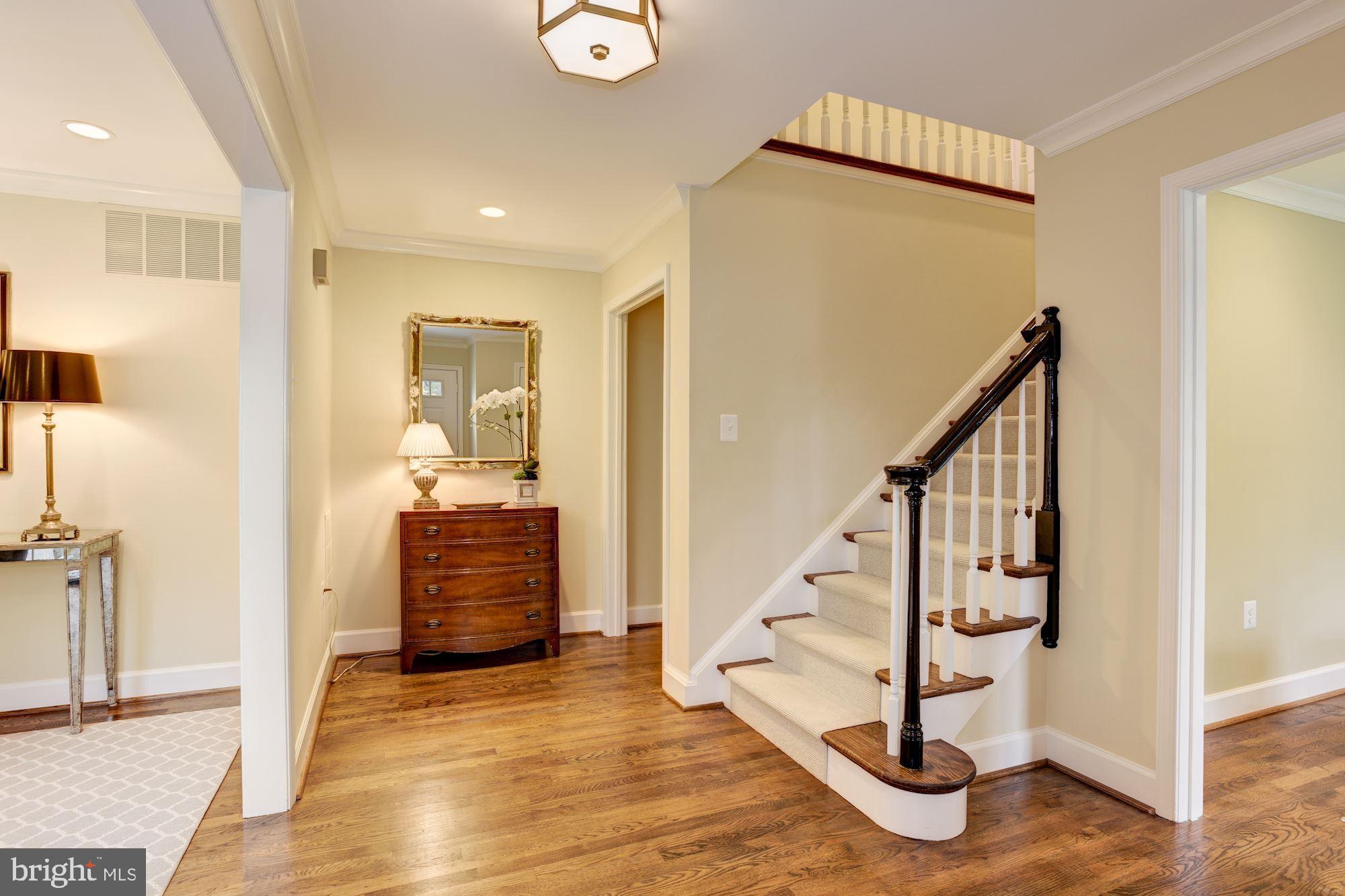 RIVER FALLS - Residential