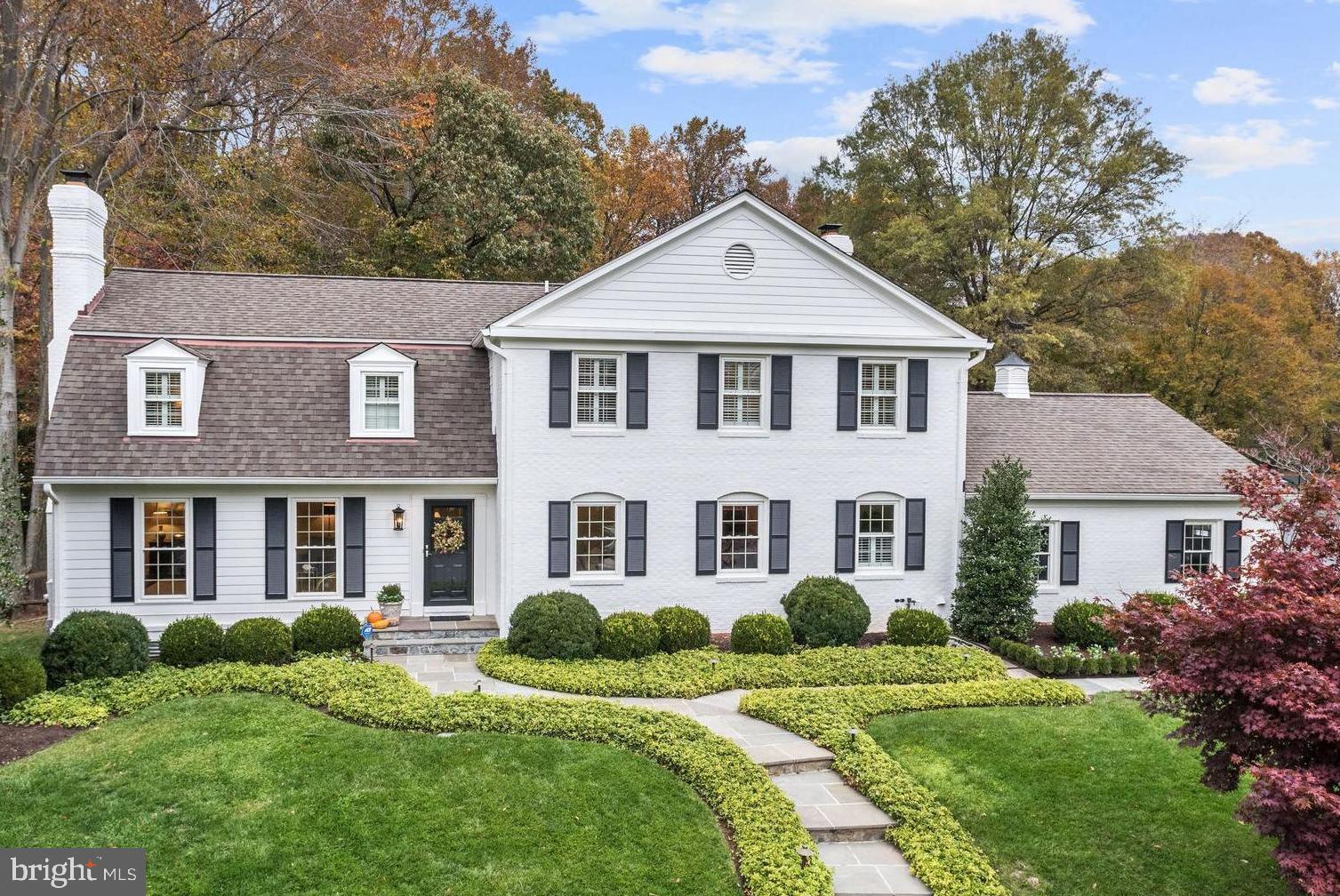 RIVER FALLS - Residential