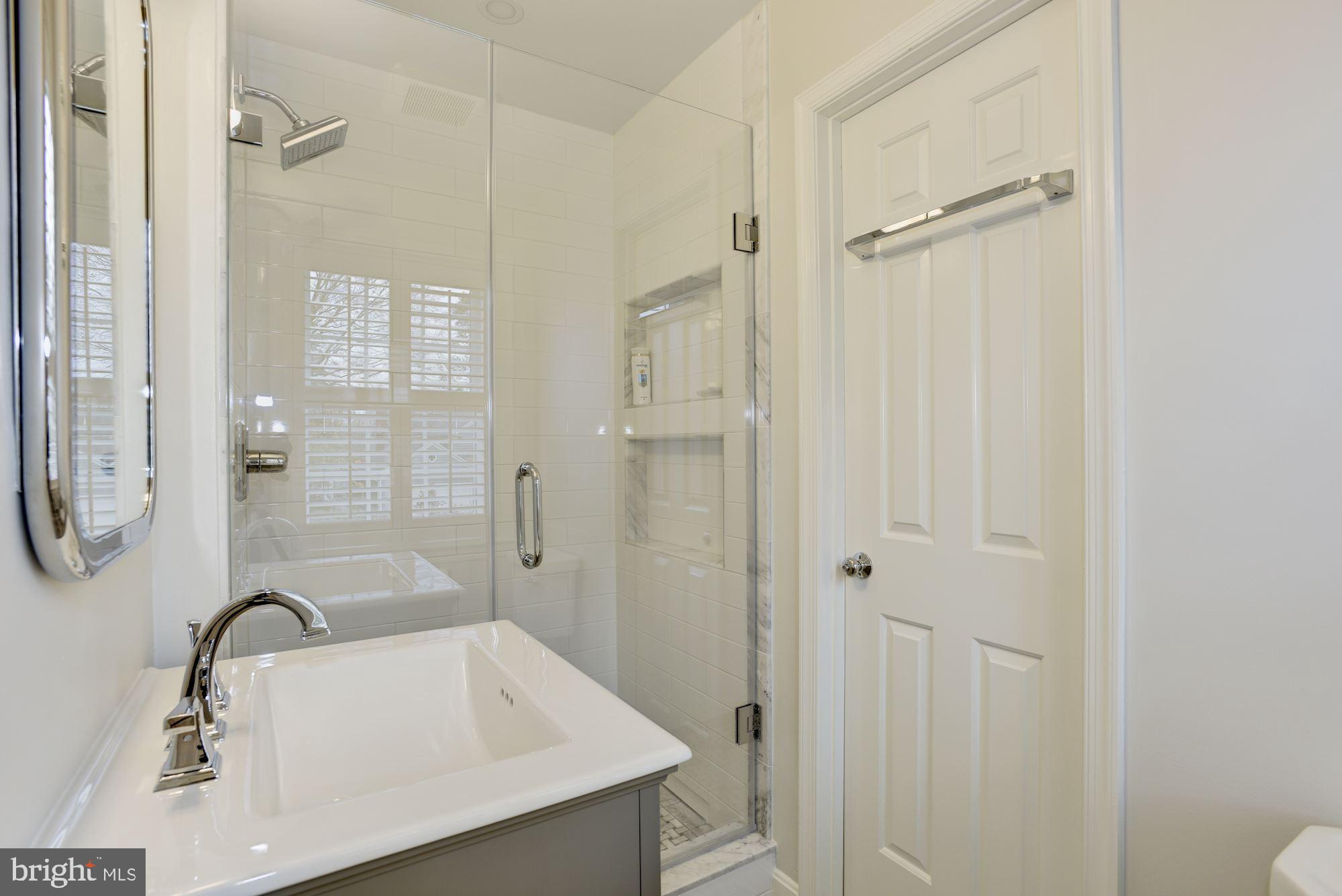 RIVER FALLS - Residential