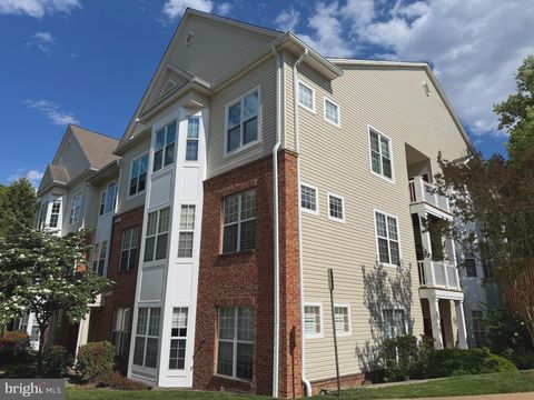 Photo of 6495 Tayack Place #204, ALEXANDRIA, VA 22312 (MLS # VAFX2310746)