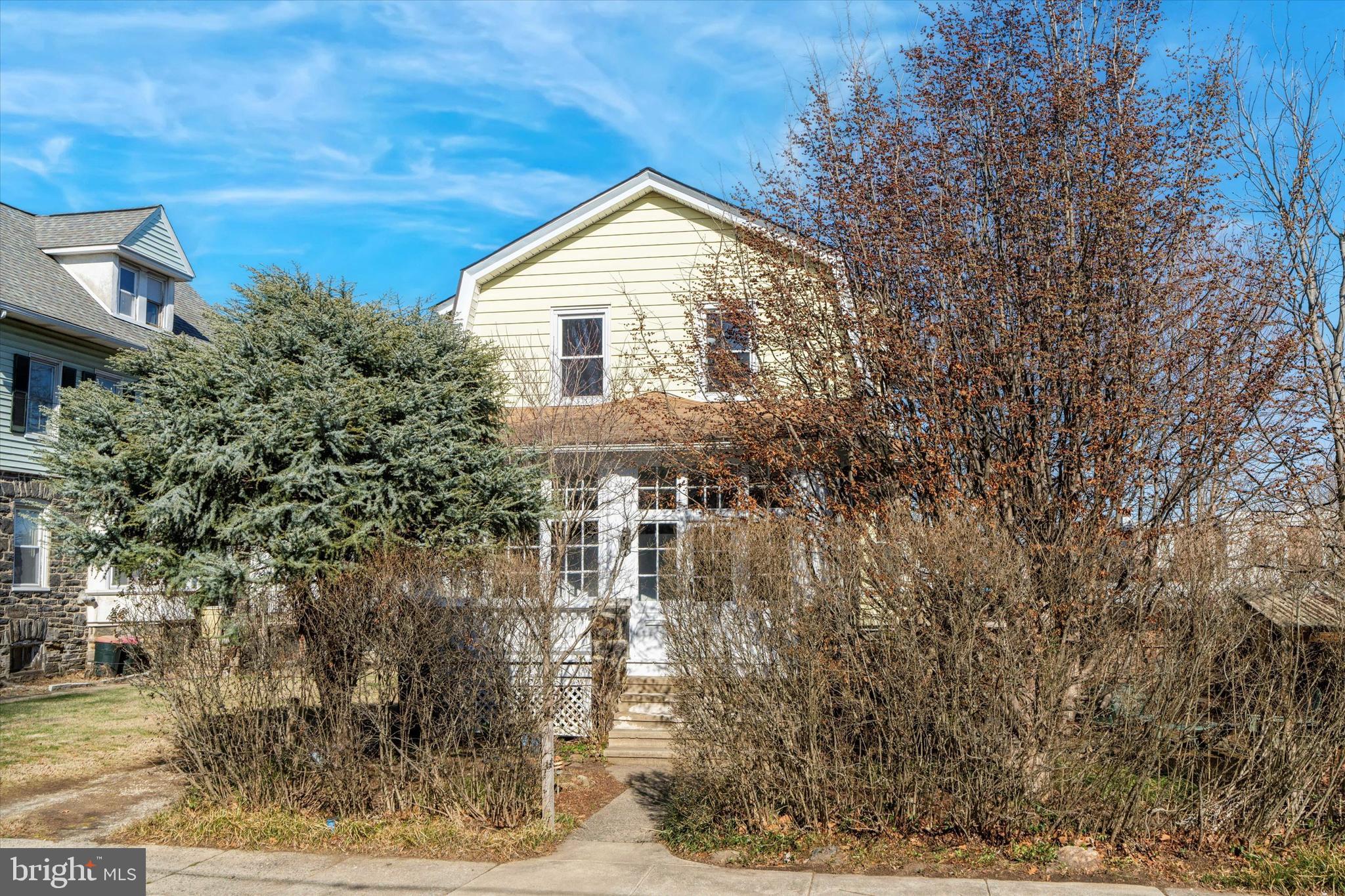 305 GRAYLING AVENUE
