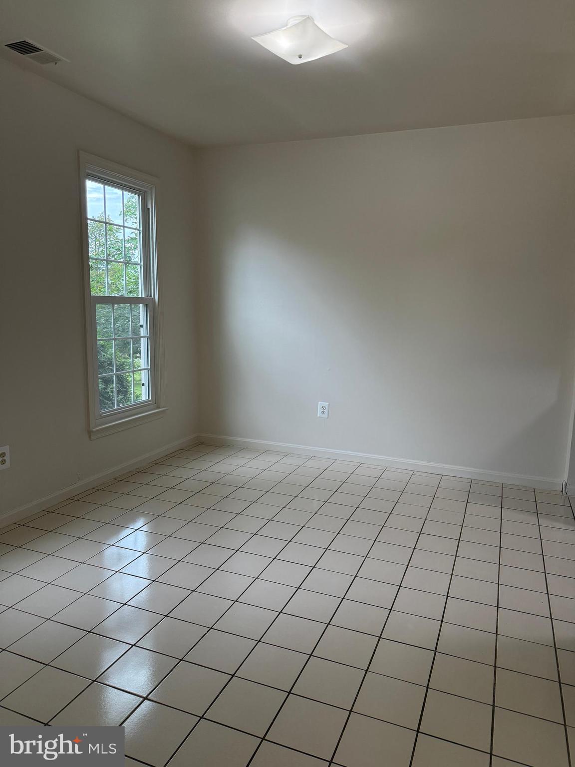 KEENE MILL WOODS - Residential Lease