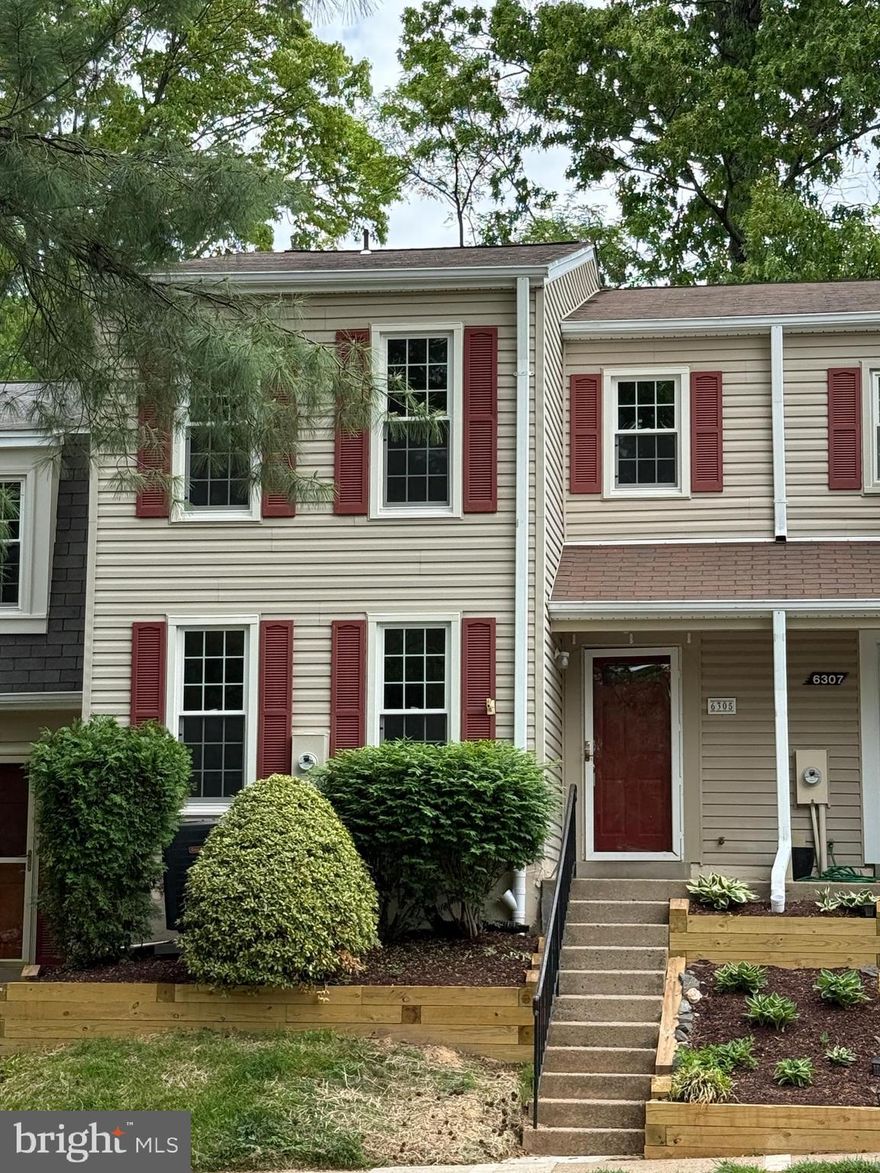 Welcome home to this spacious townhouse condo with fleshly painted through out, brand new carpet, new flooring, new light fixtures, updated kitchen, updated bathrooms, washer/dryer in unit.  Ready to move in.  Locate in a private, non-through street section of the townhouse-condo community.  Near shopping center, gym, easy access to VRE, Metro Bus Park & Ride.  Great schools.