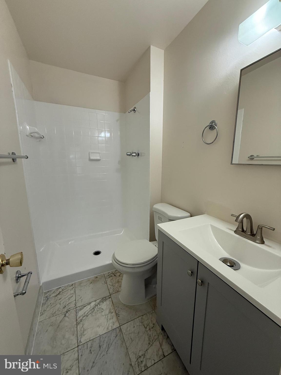 KEENE MILL WOODS - Residential Lease