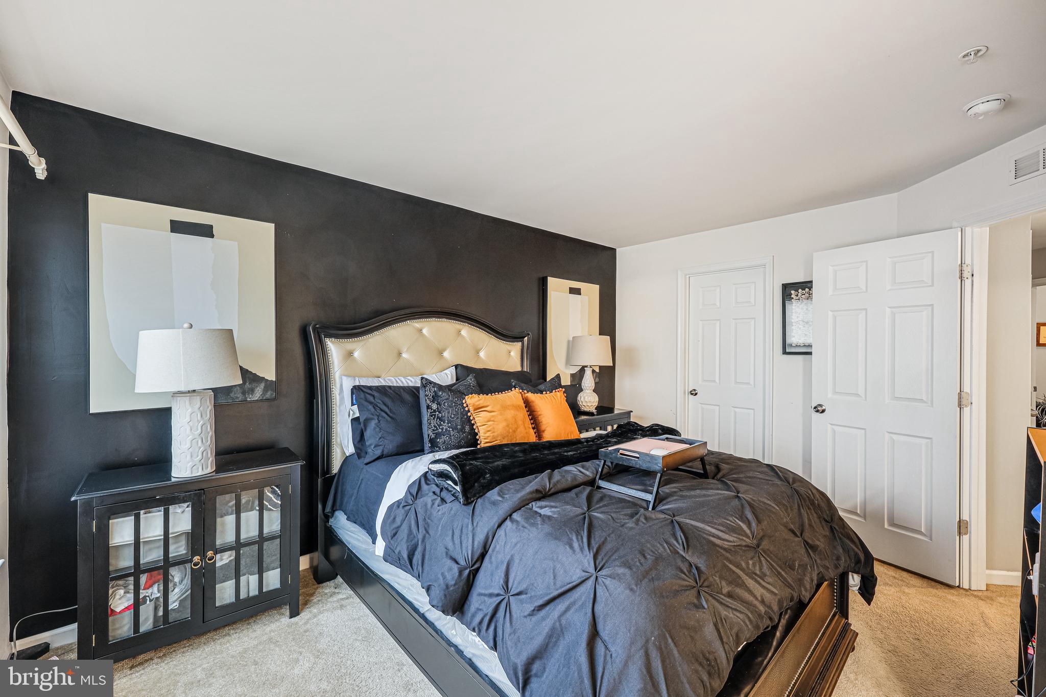 CARRIAGE HILLS TOWNHOUSE - Residential