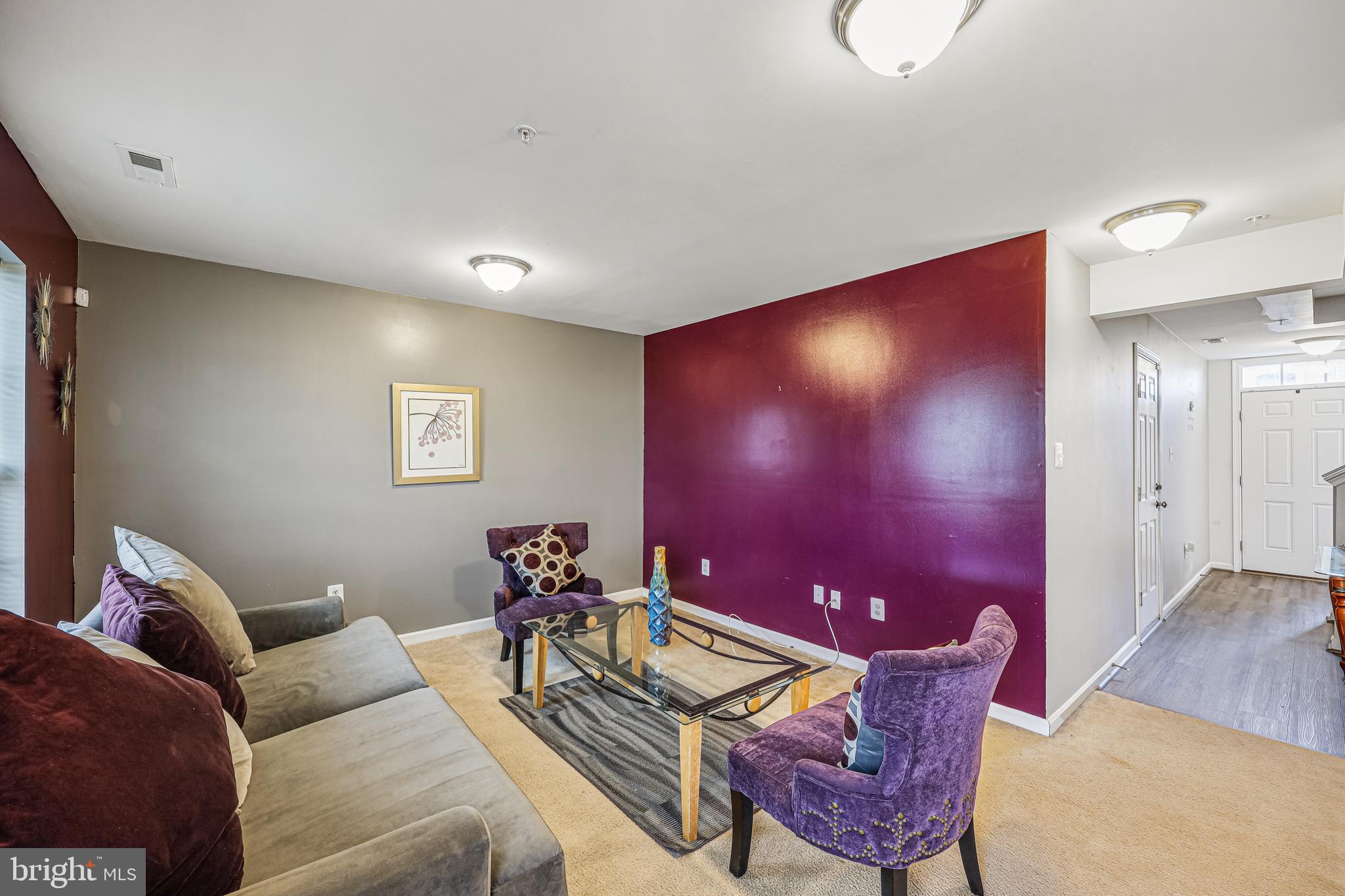 CARRIAGE HILLS TOWNHOUSE - Residential