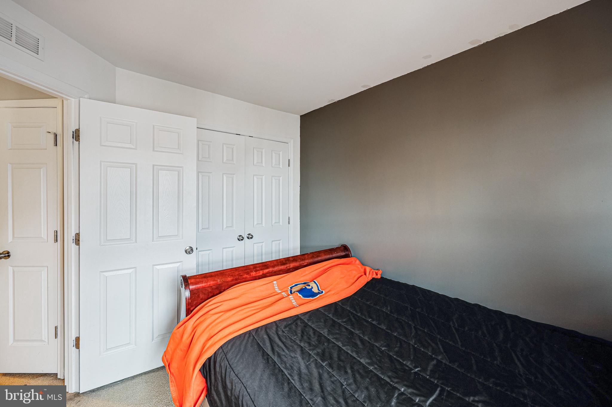 CARRIAGE HILLS TOWNHOUSE - Residential