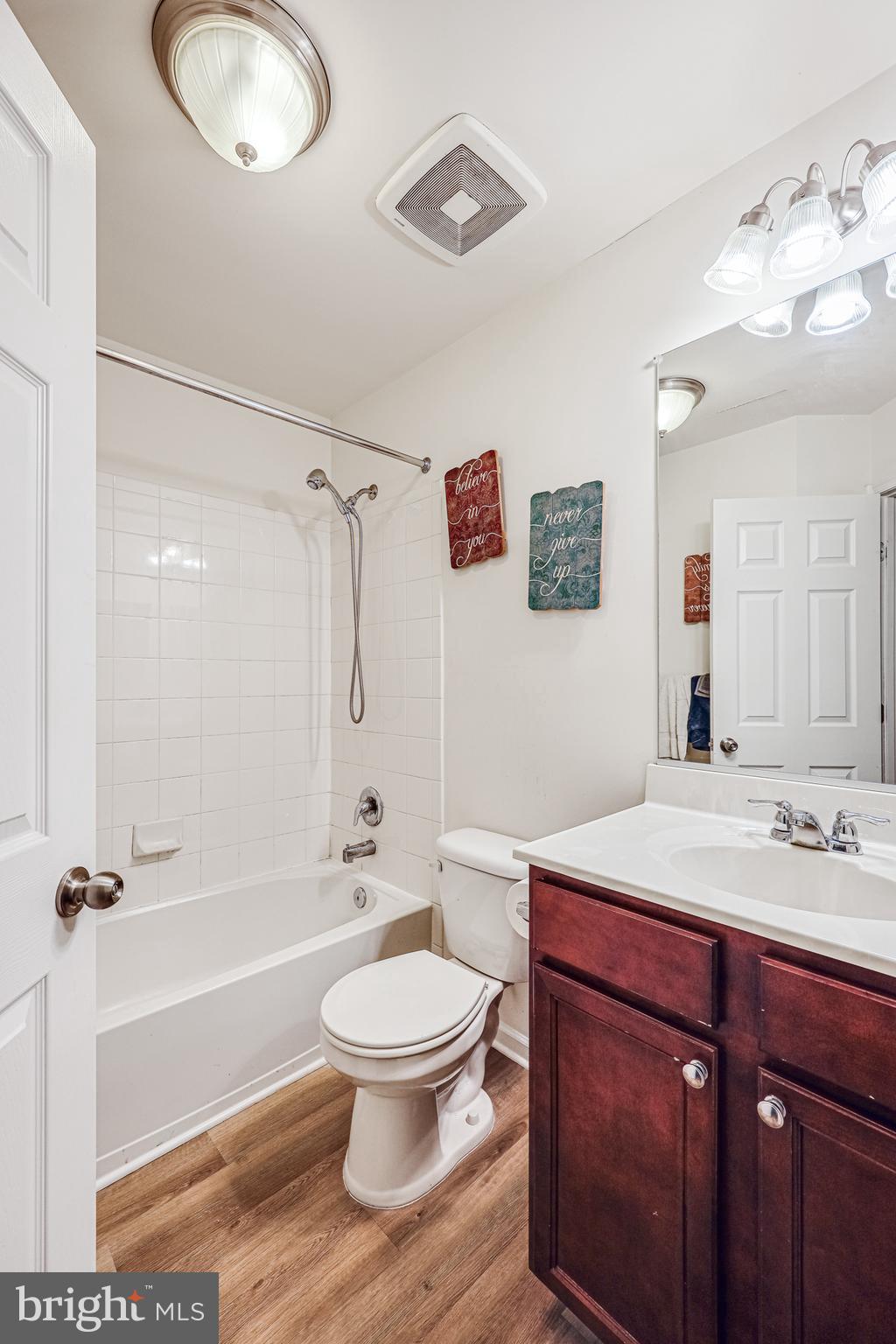 CARRIAGE HILLS TOWNHOUSE - Residential